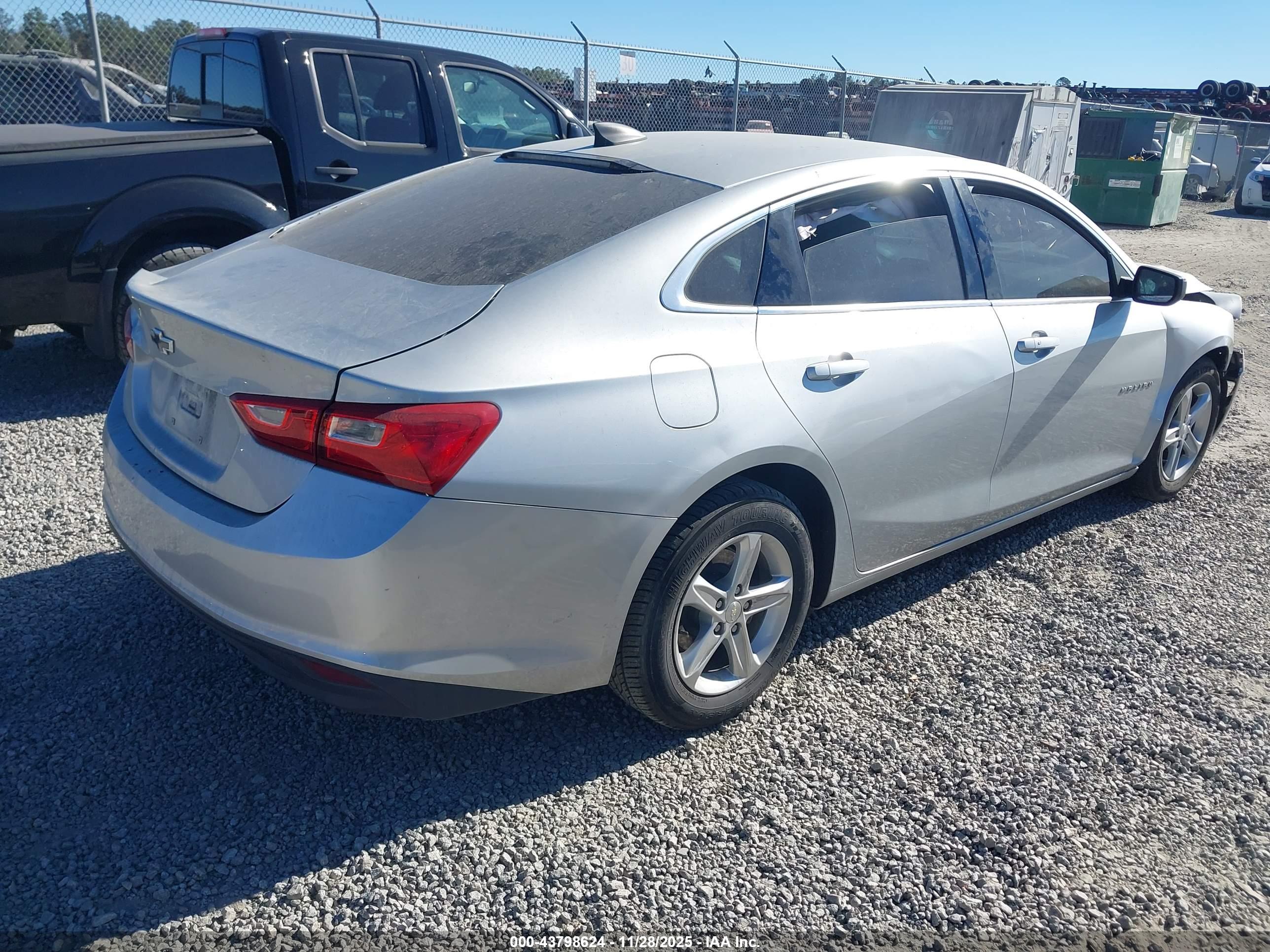 CHEVROLET MALIBU image 4
