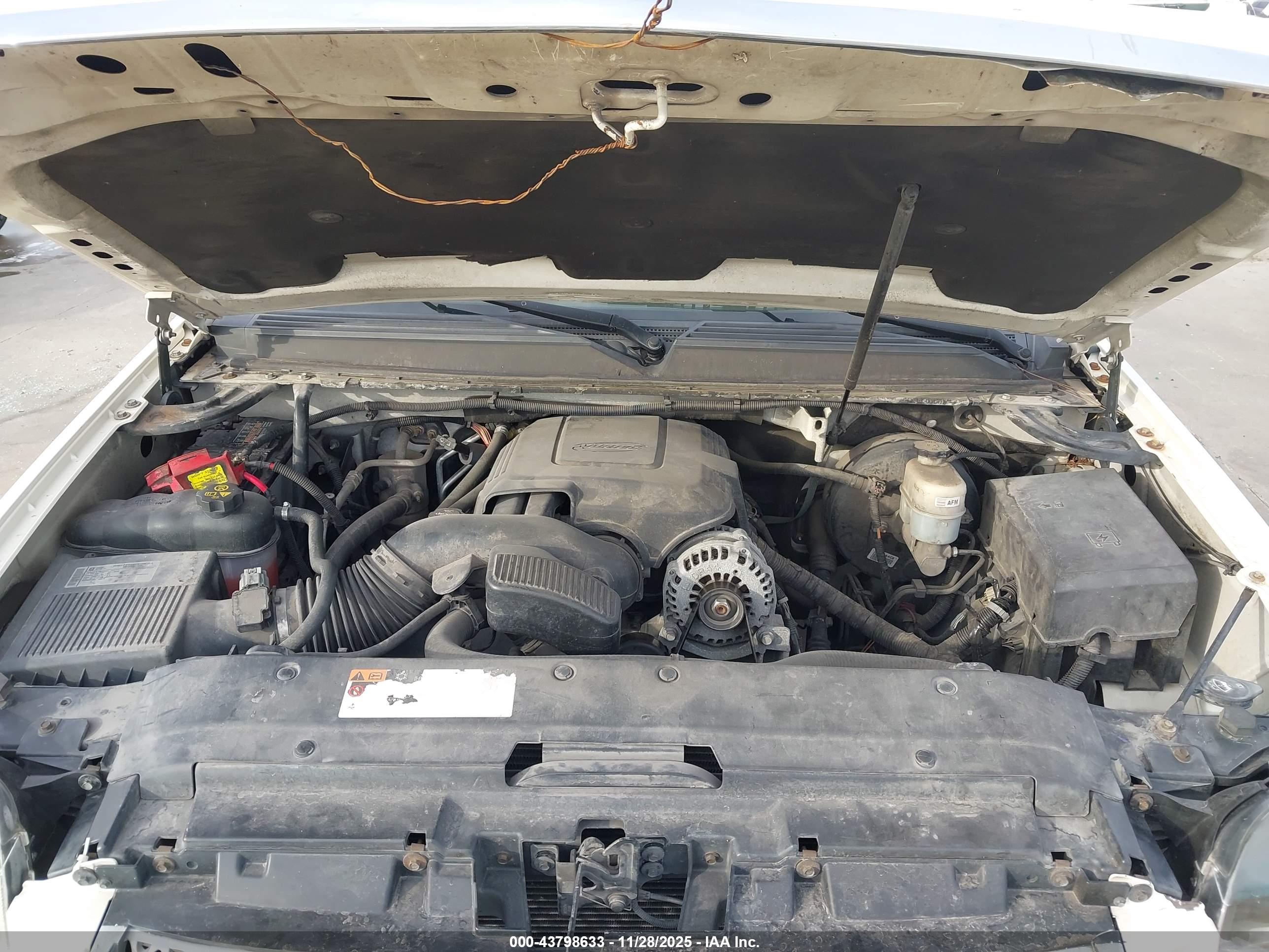 GMC YUKON image 10