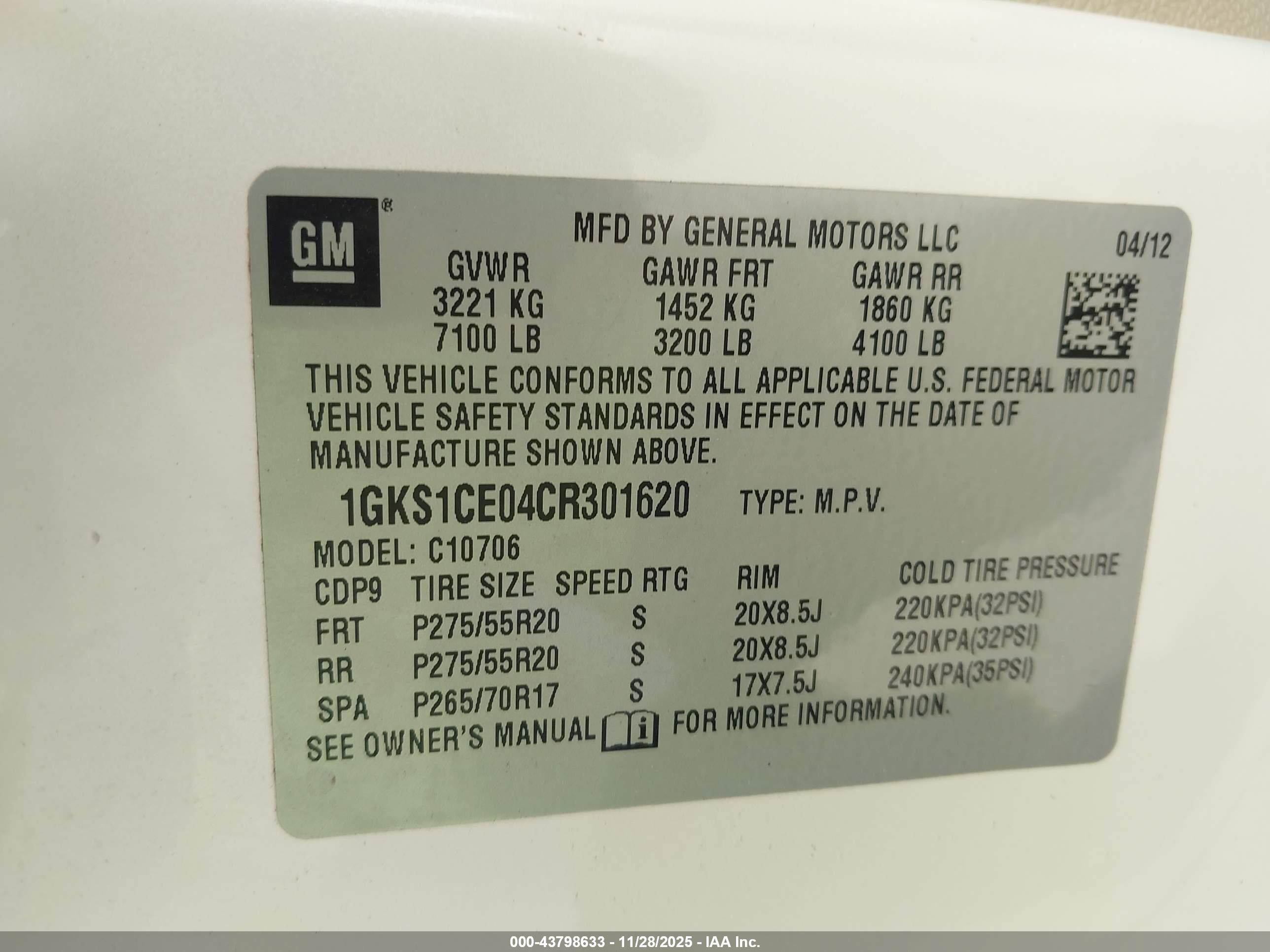GMC YUKON image 9