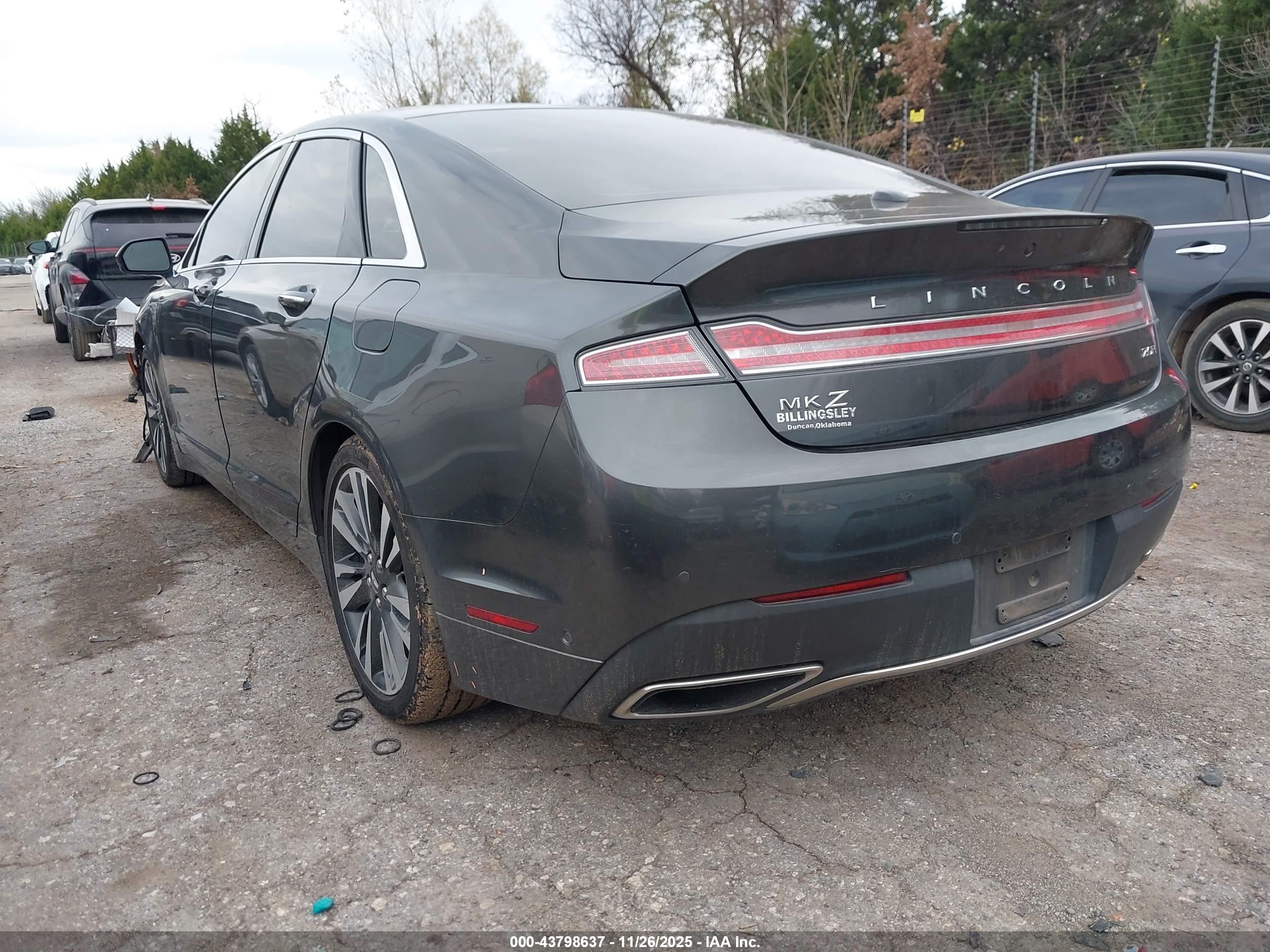 LINCOLN MKZ image 3