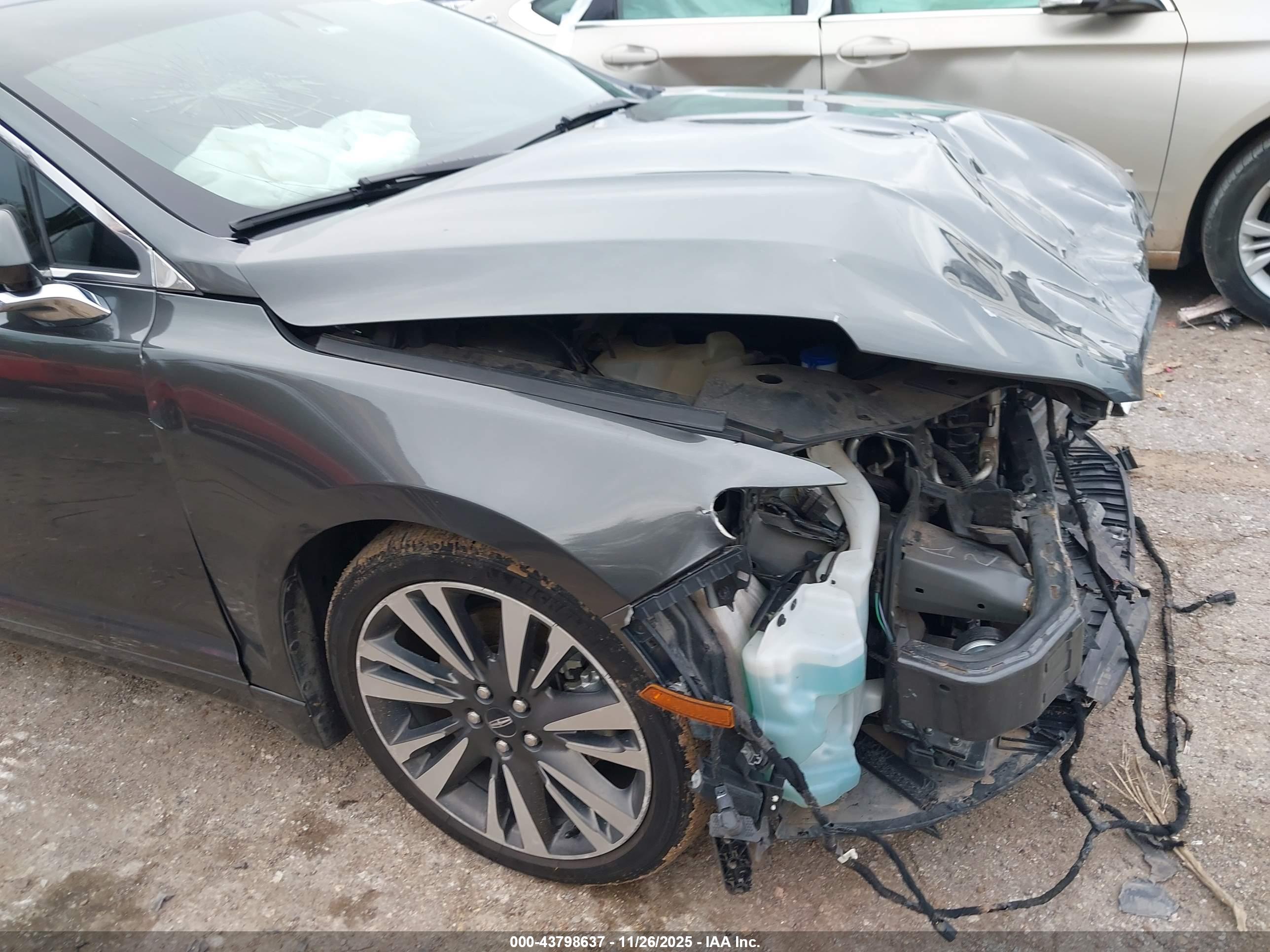 LINCOLN MKZ image 6