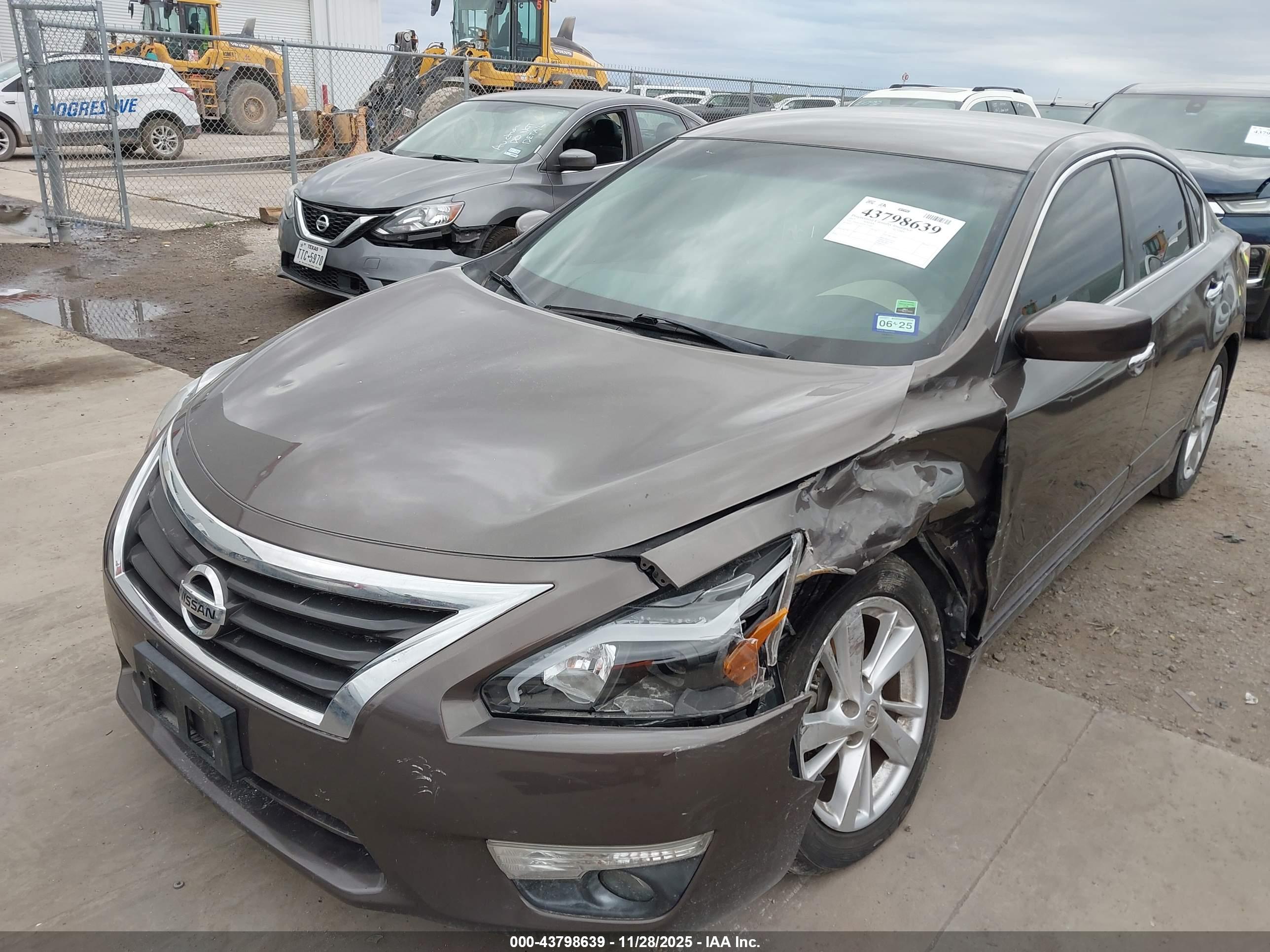 NISSAN ALTIMA image 2