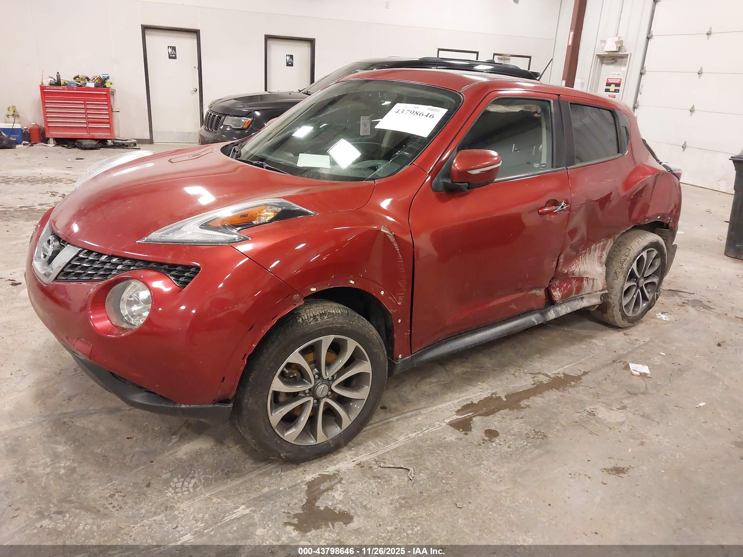 NISSAN JUKE image 2