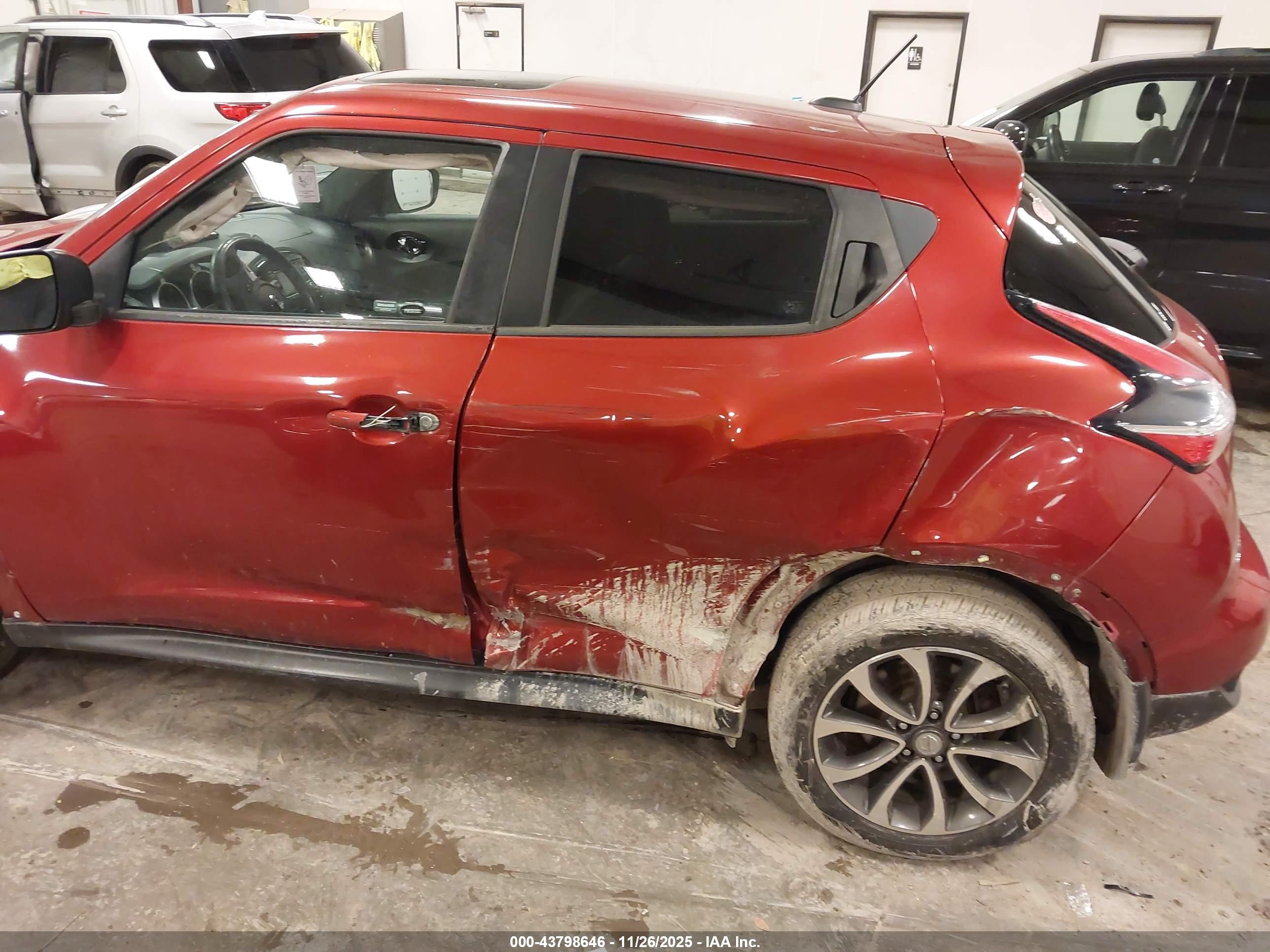 NISSAN JUKE image 6