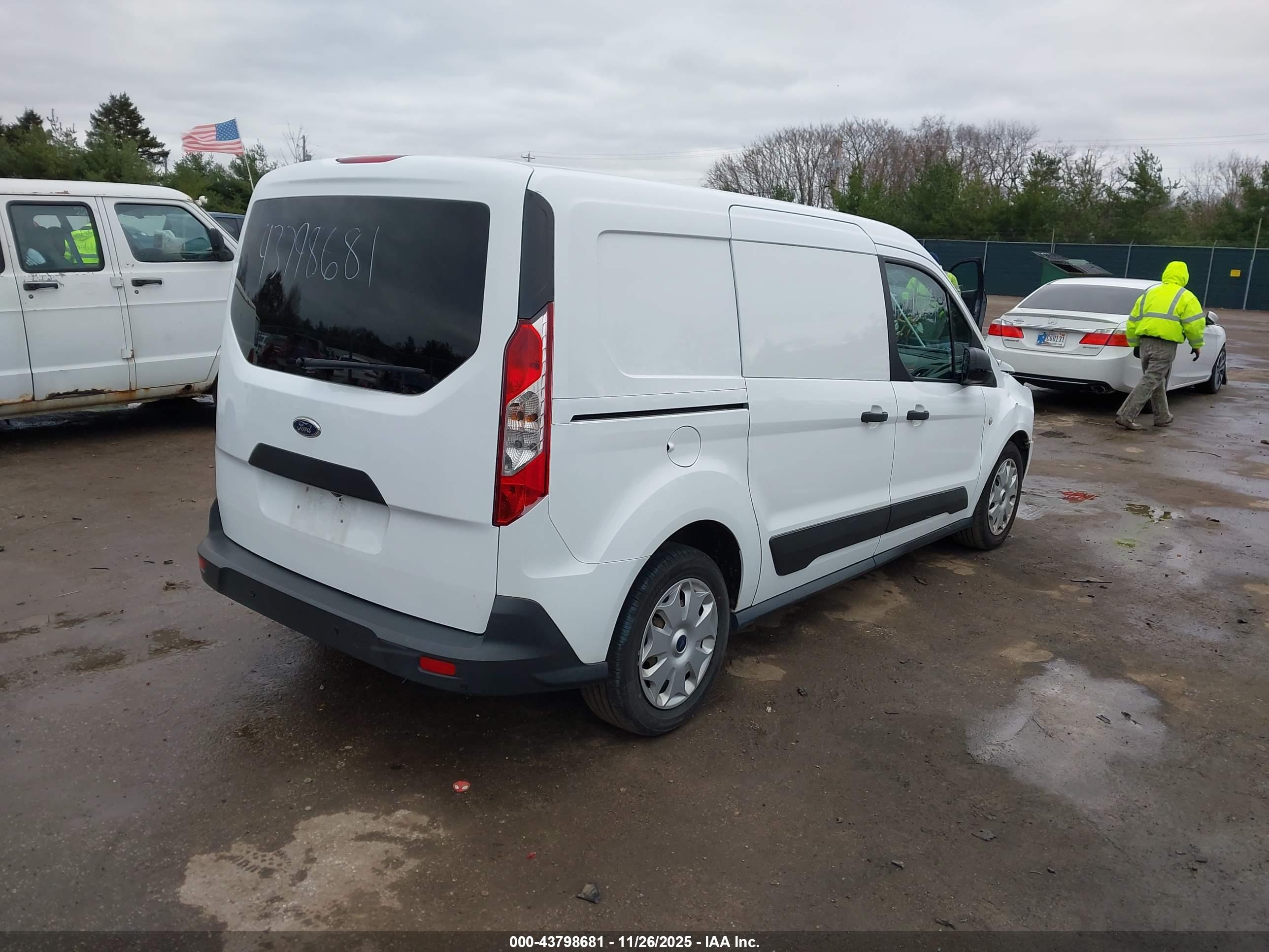 FORD TRANSIT image 4
