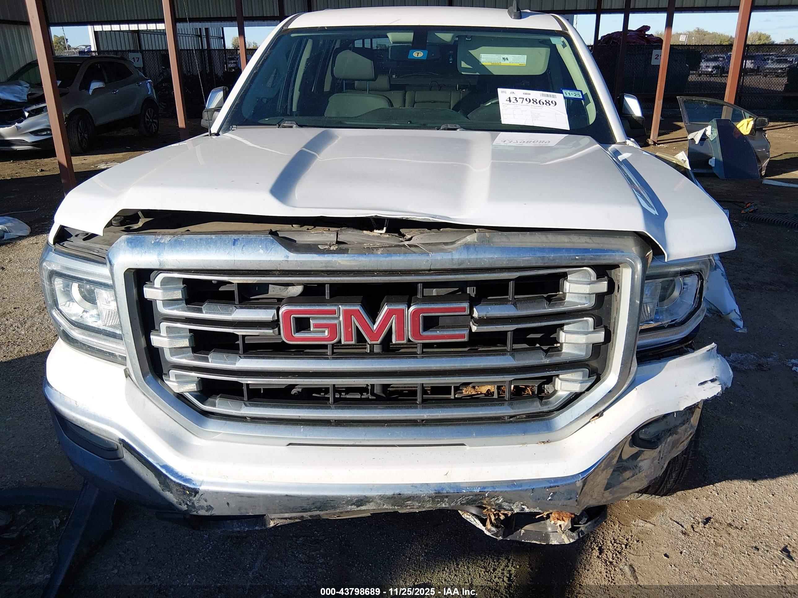 GMC SIERRA image 6