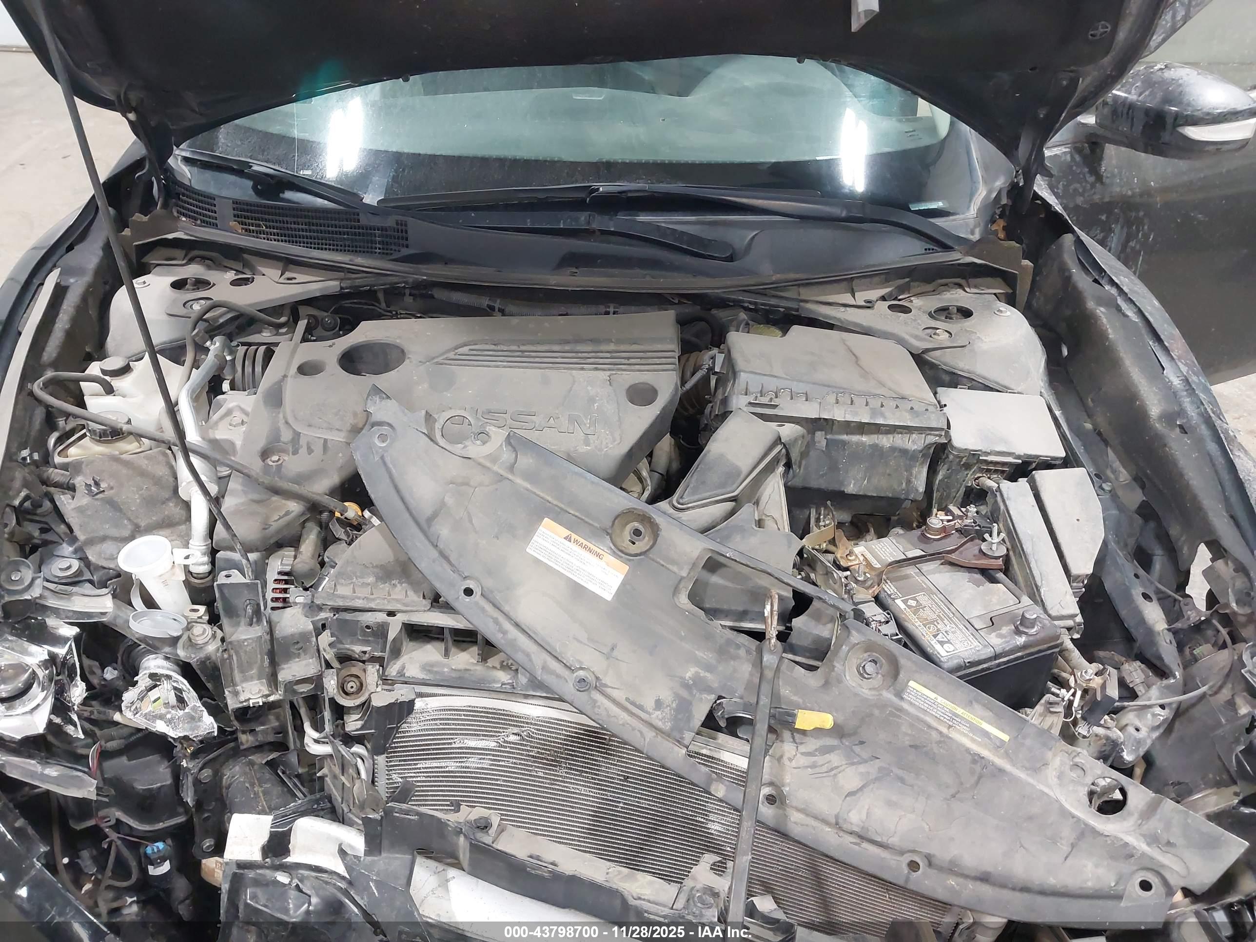 NISSAN ALTIMA image 10