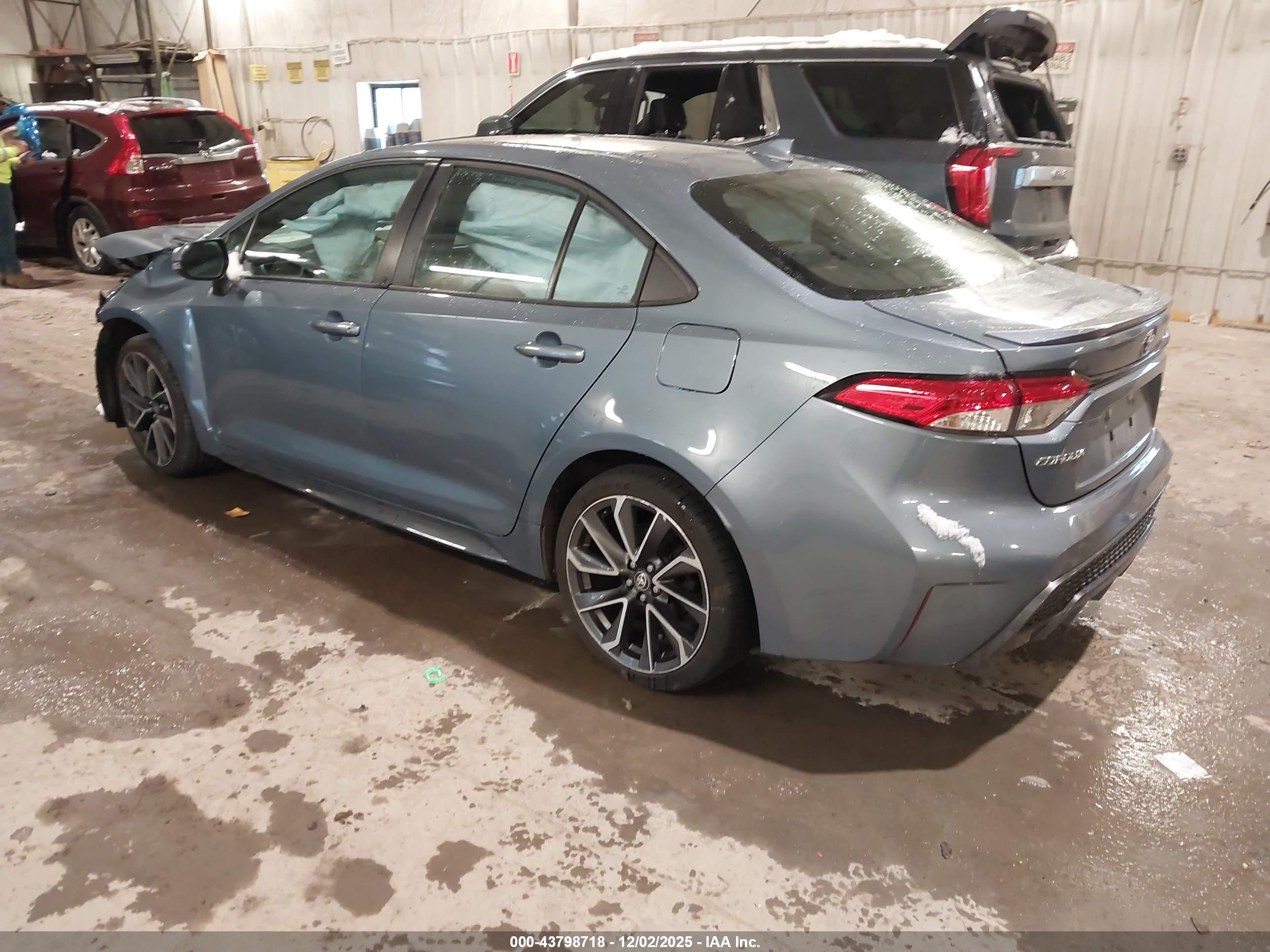 TOYOTA COROLLA image 3