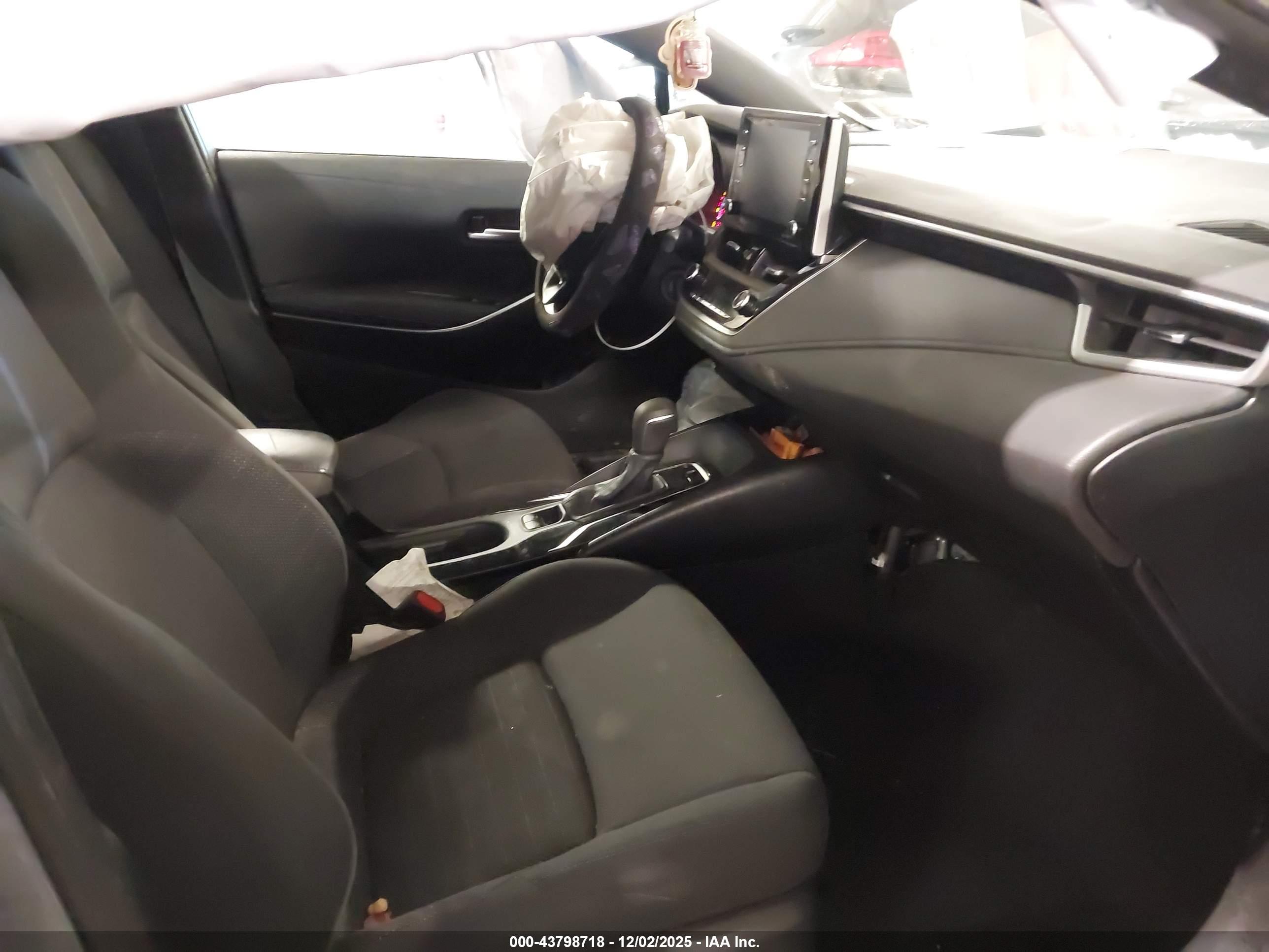 TOYOTA COROLLA image 5