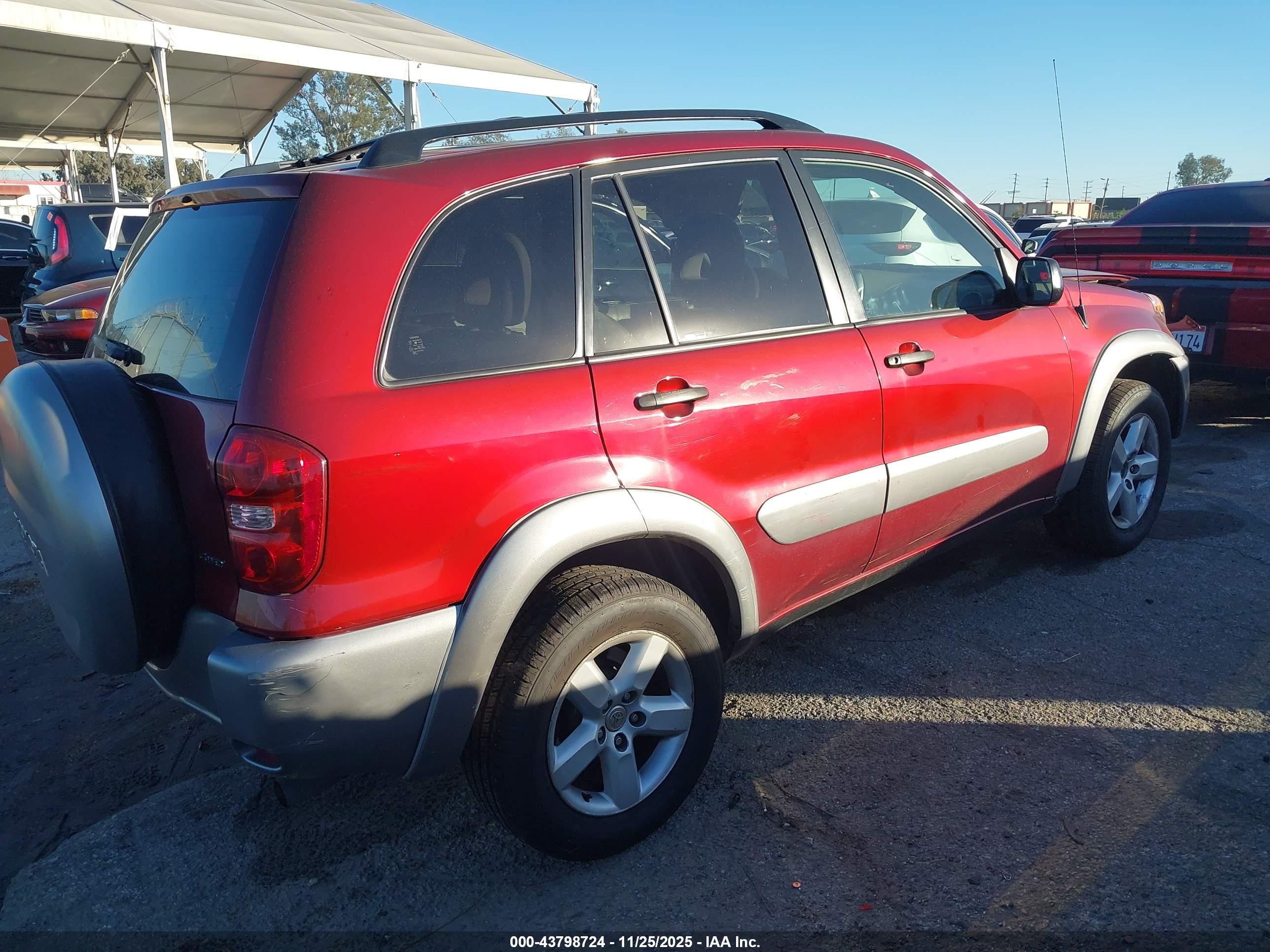 TOYOTA RAV4 image 4