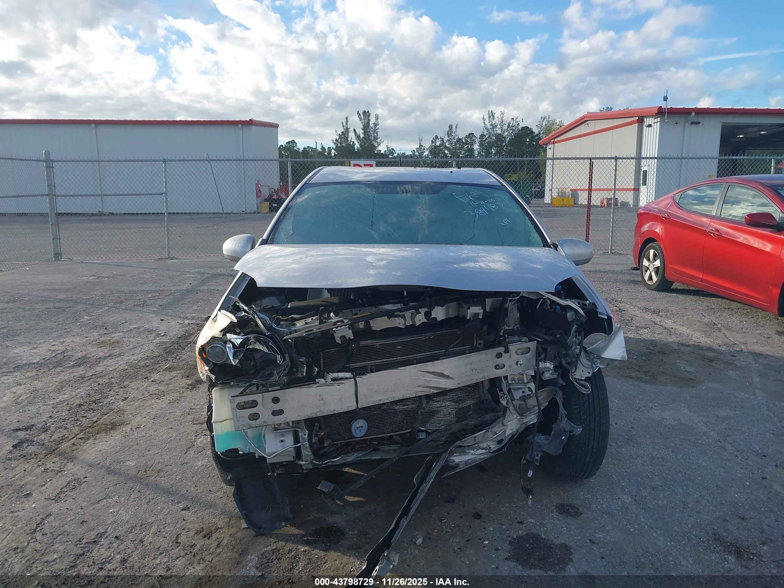 TOYOTA PRIUS image 6