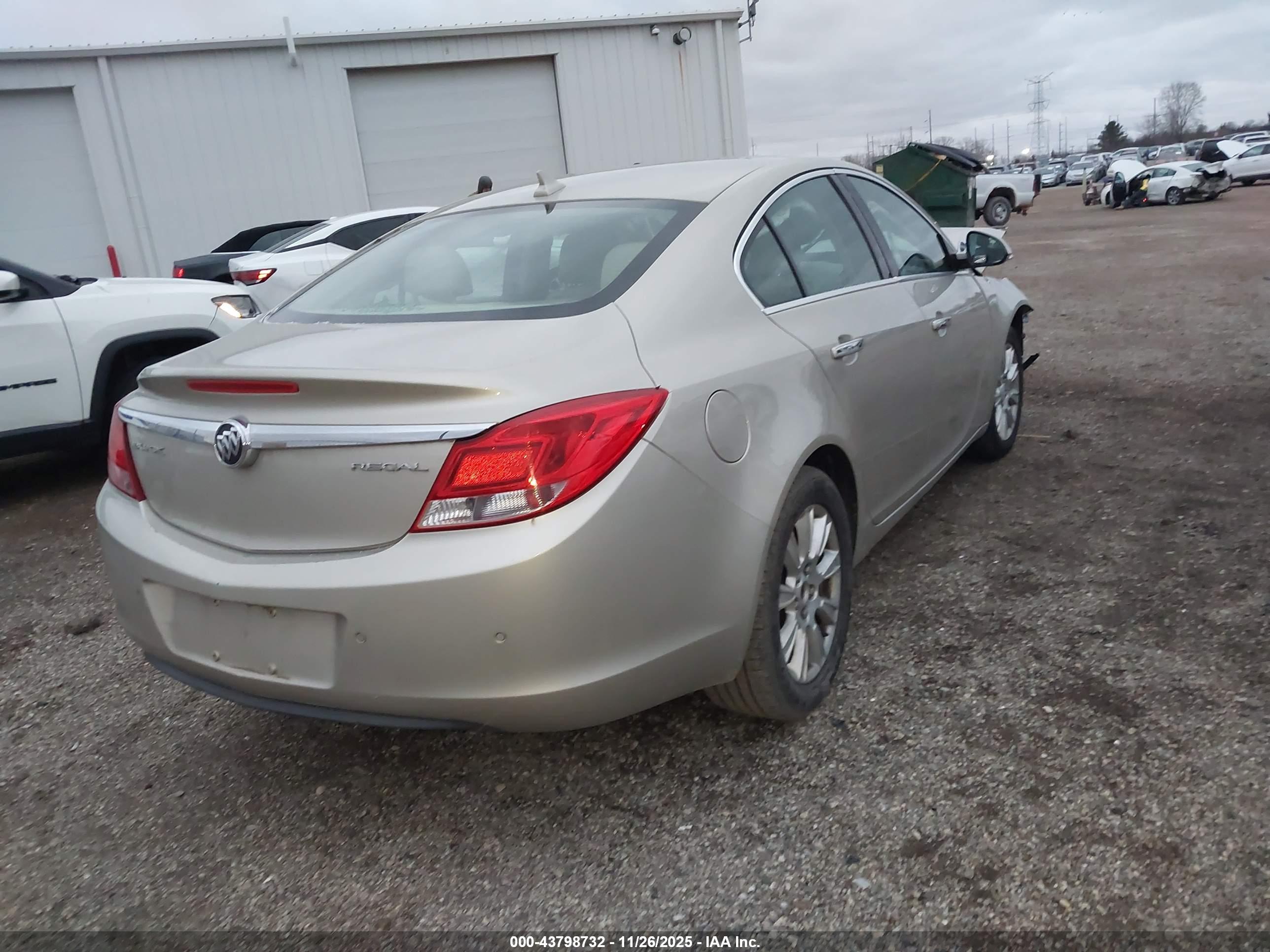BUICK REGAL image 4