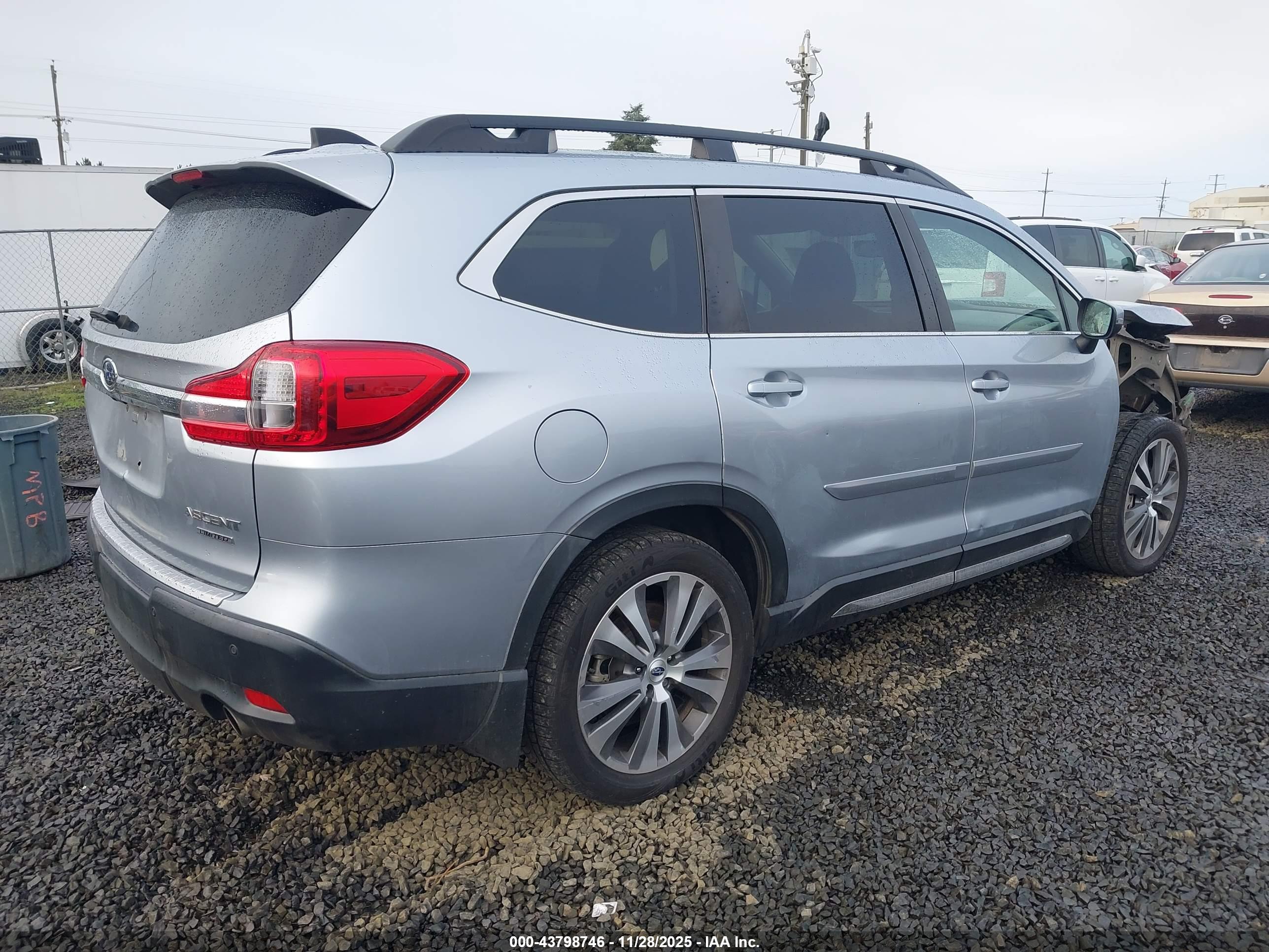 SUBARU ASCENT image 4