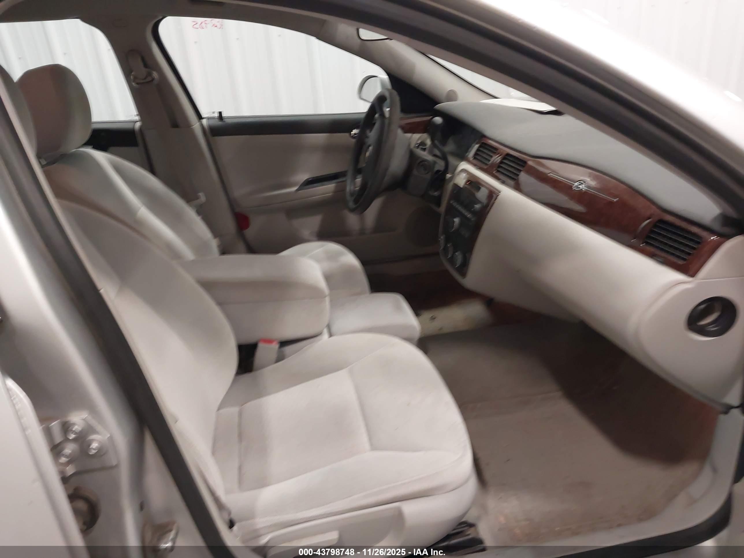 CHEVROLET IMPALA image 5