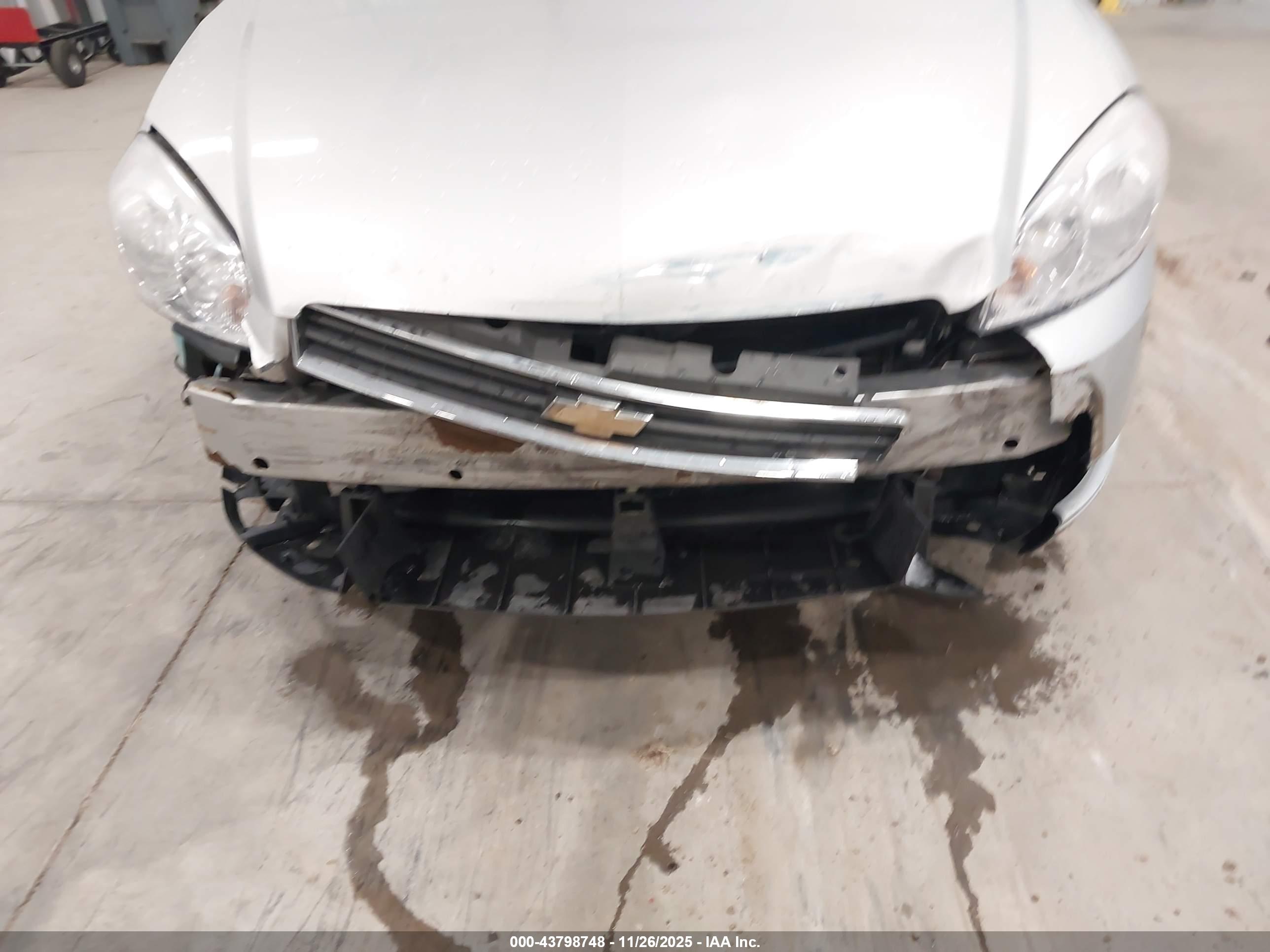 CHEVROLET IMPALA image 6