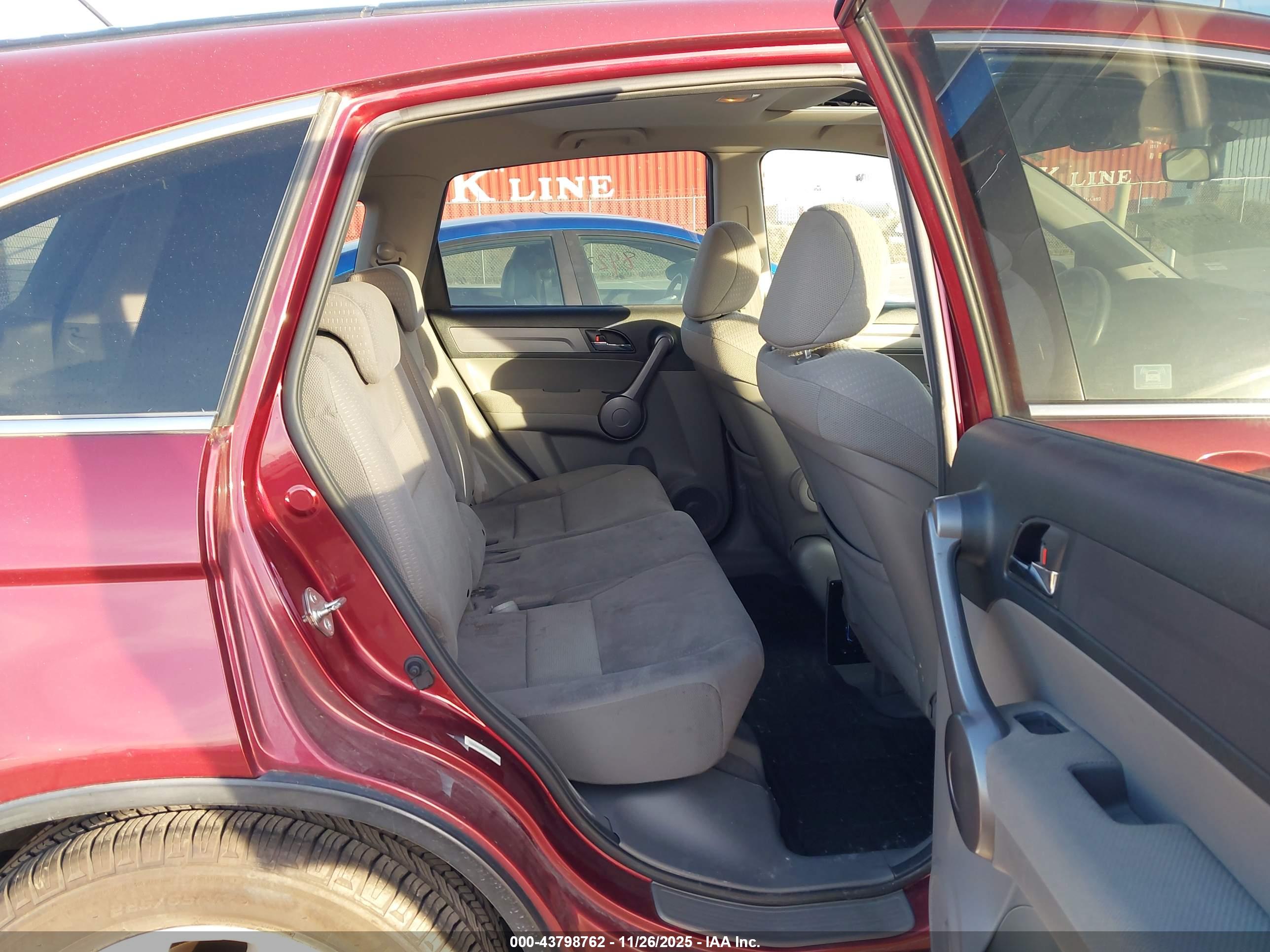 HONDA CR-V image 8
