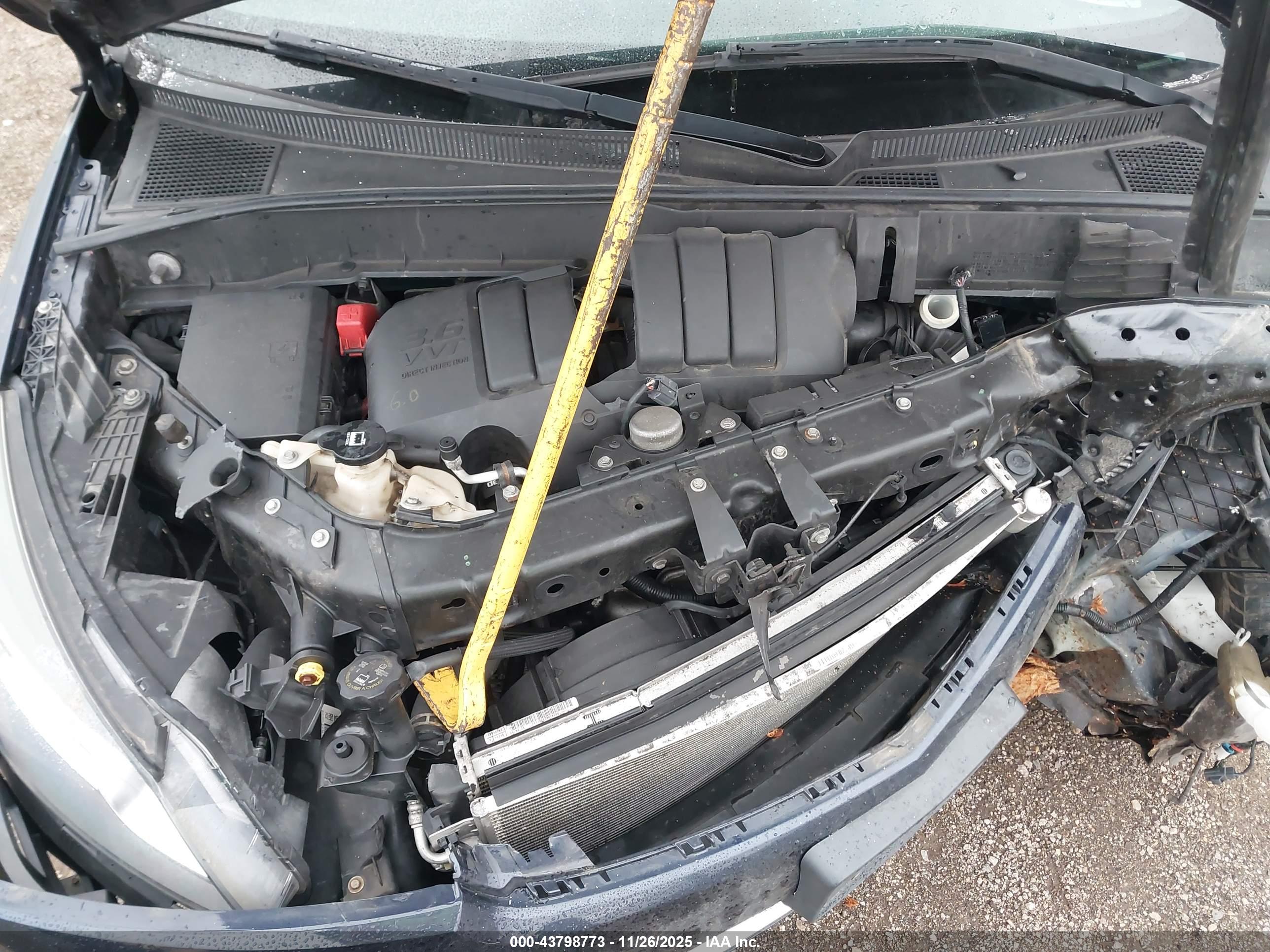 CHEVROLET TRAVERSE image 10