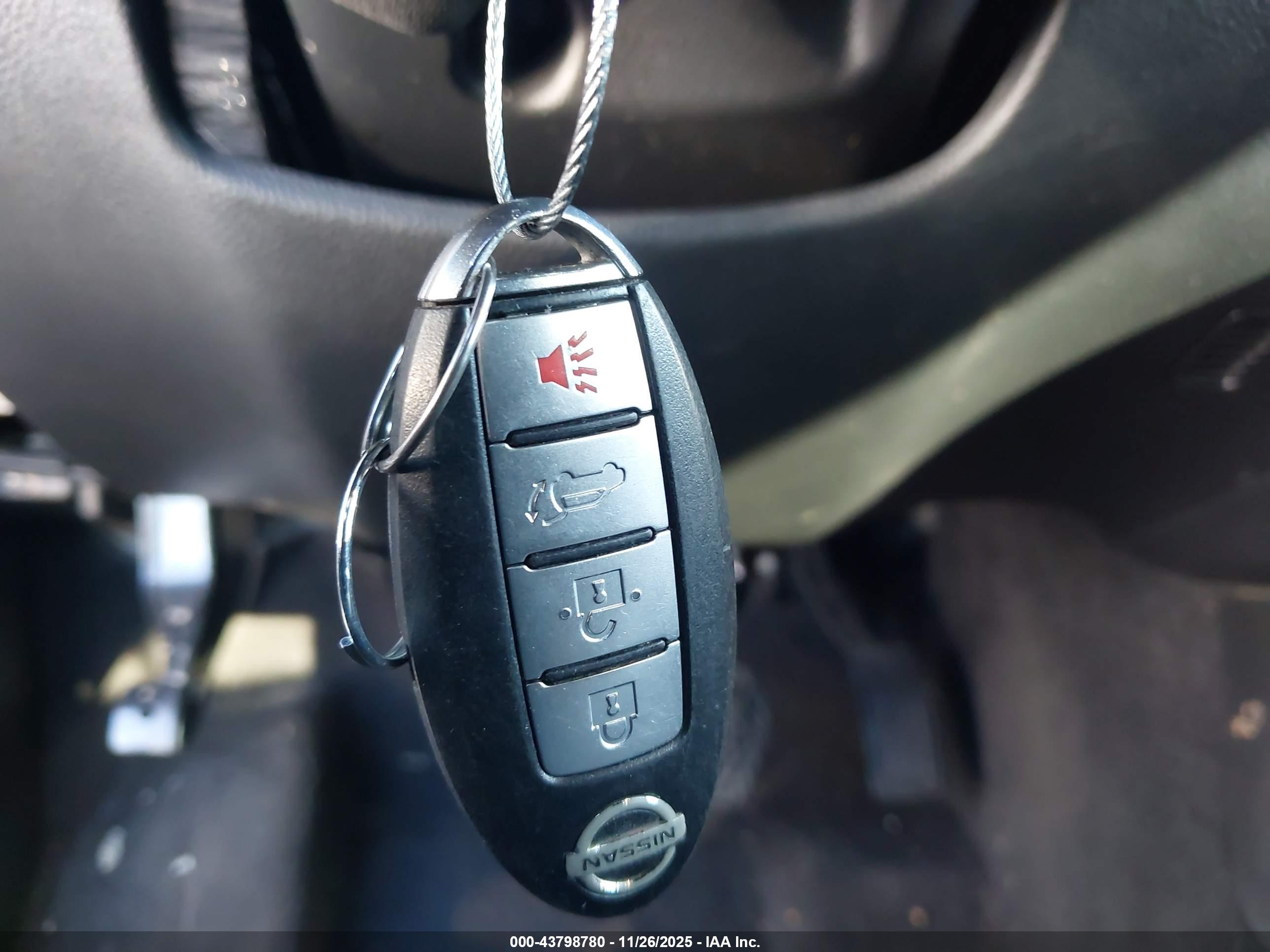 NISSAN MURANO image 11
