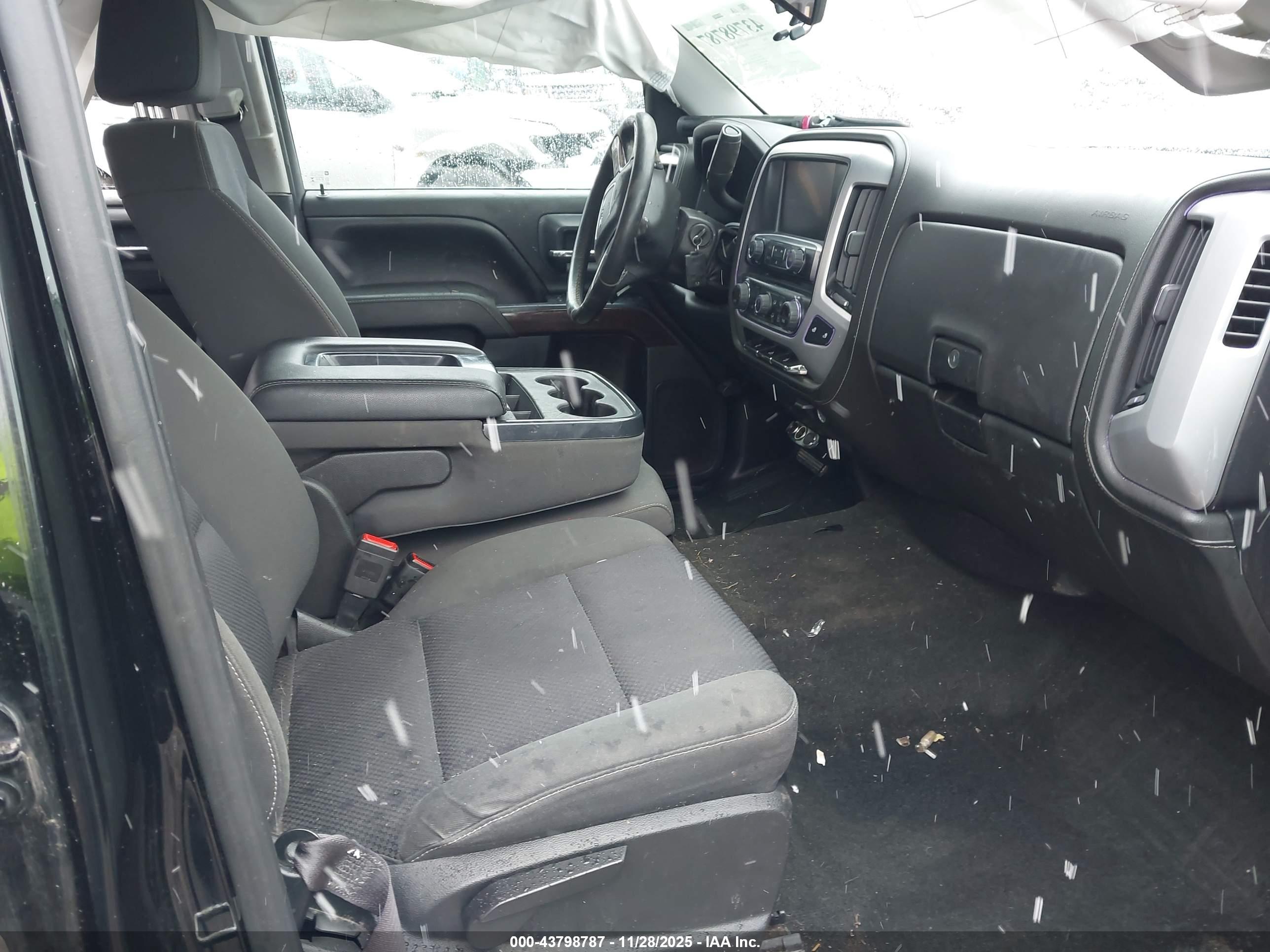 GMC SIERRA image 5