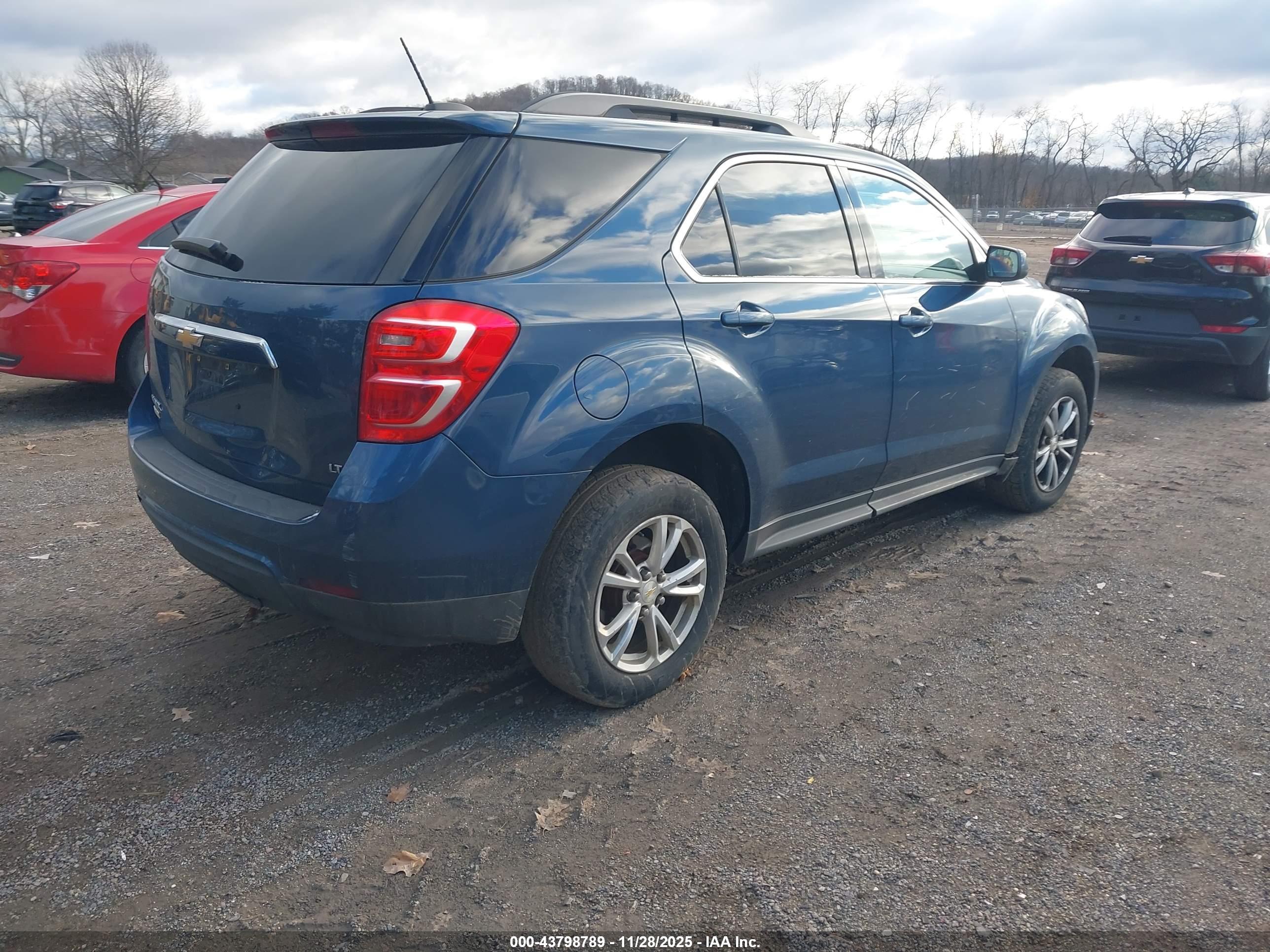 CHEVROLET EQUINOX image 4