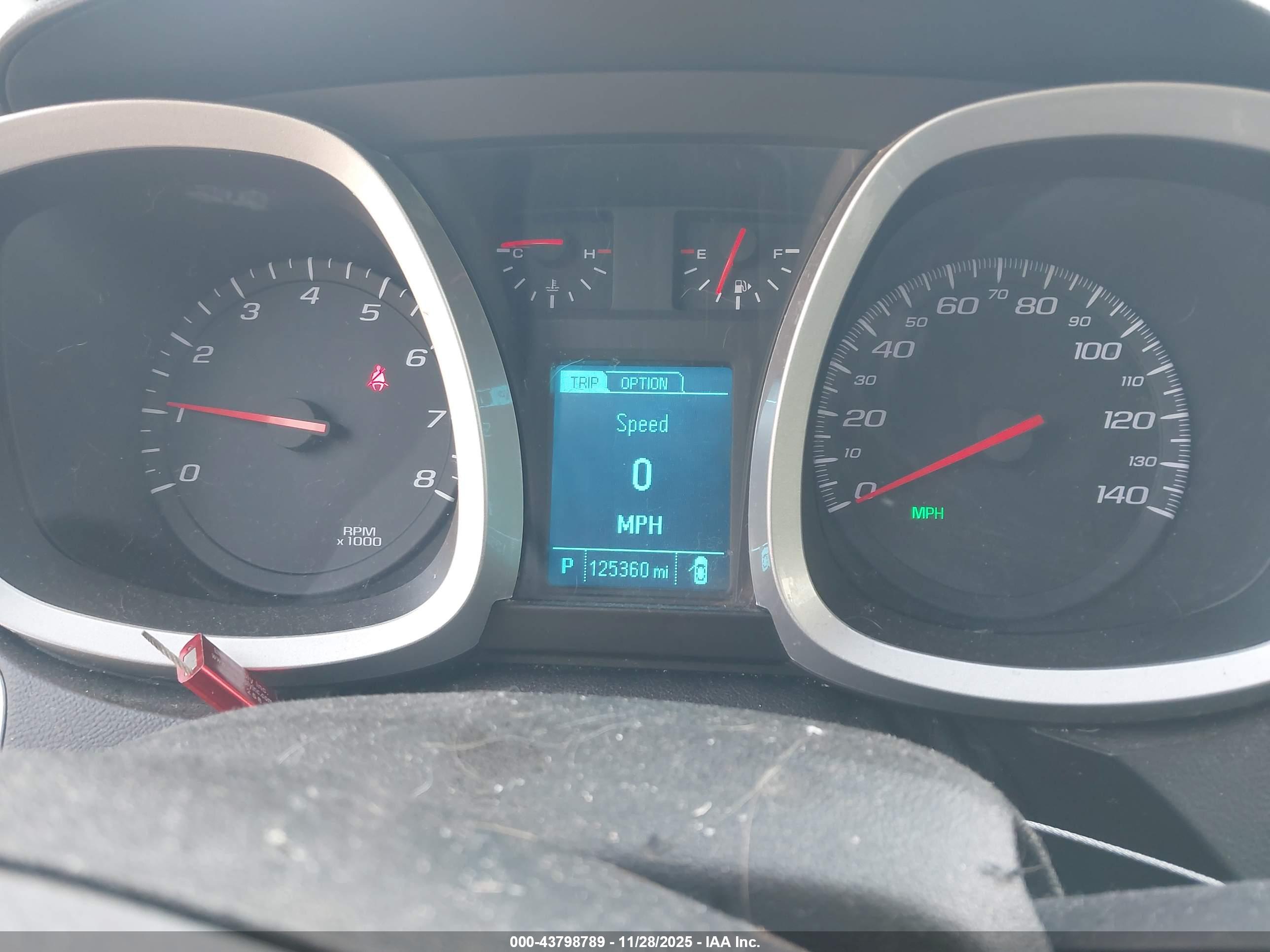 CHEVROLET EQUINOX image 7