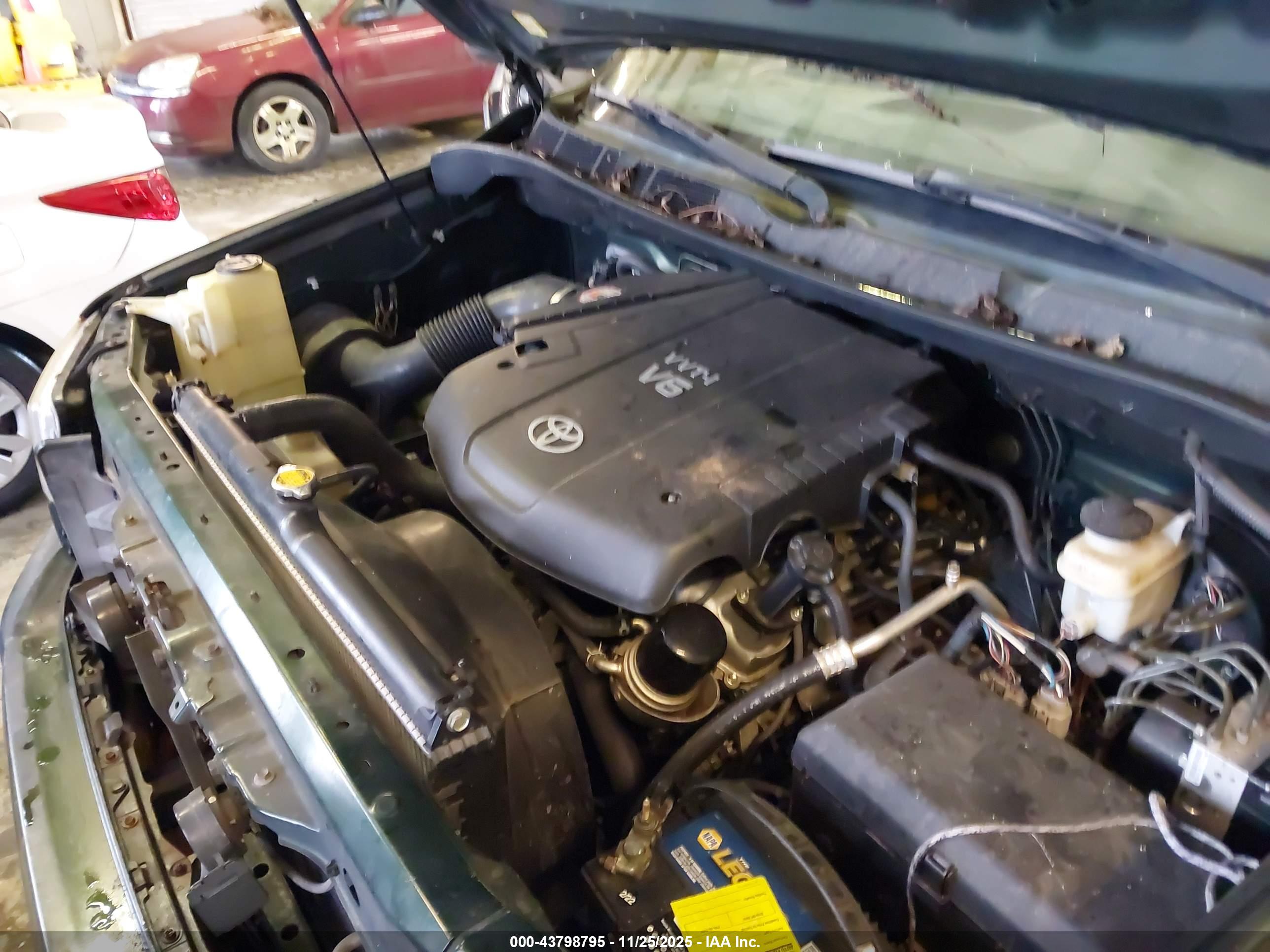 TOYOTA TUNDRA image 10