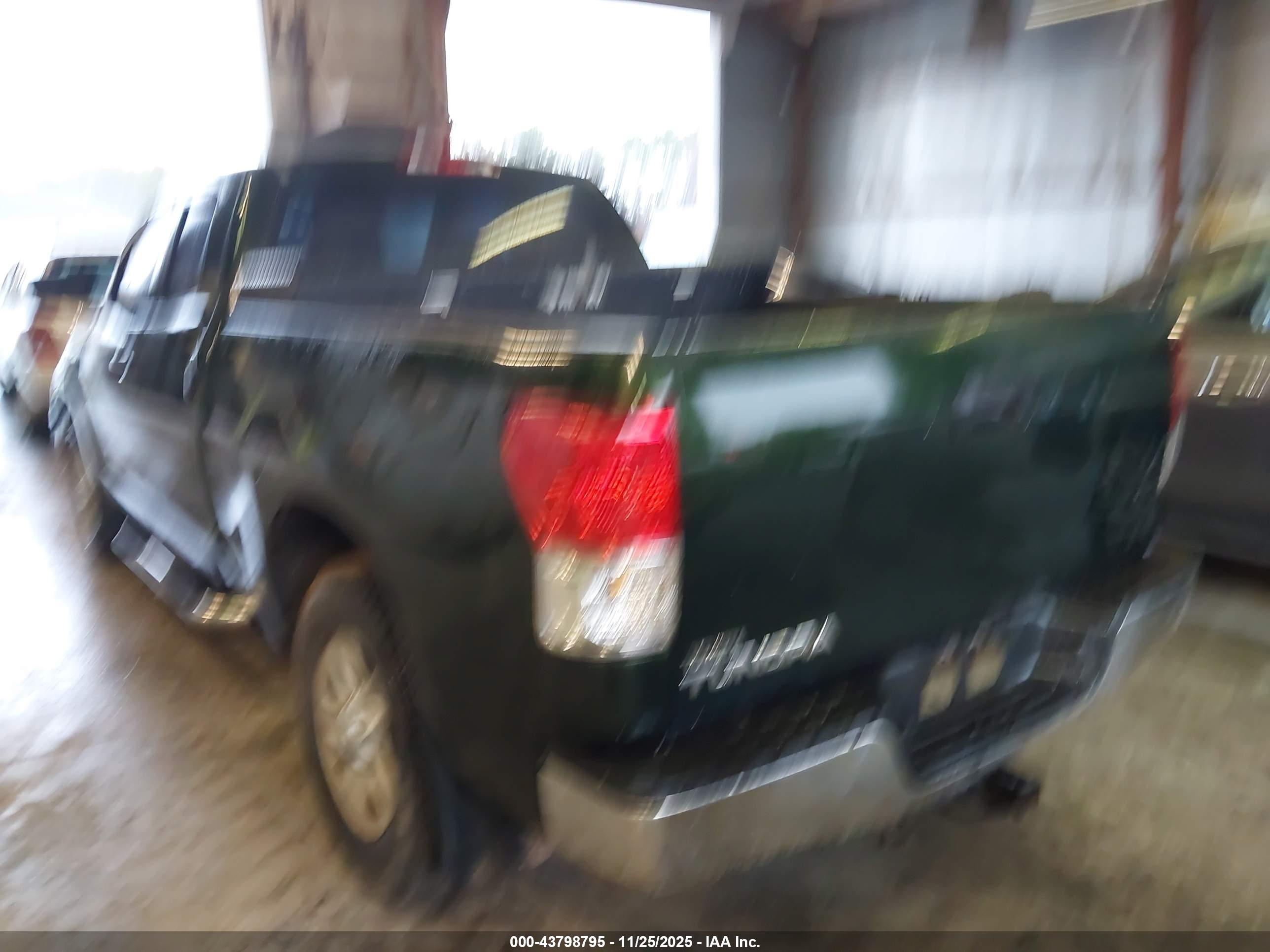 TOYOTA TUNDRA image 3