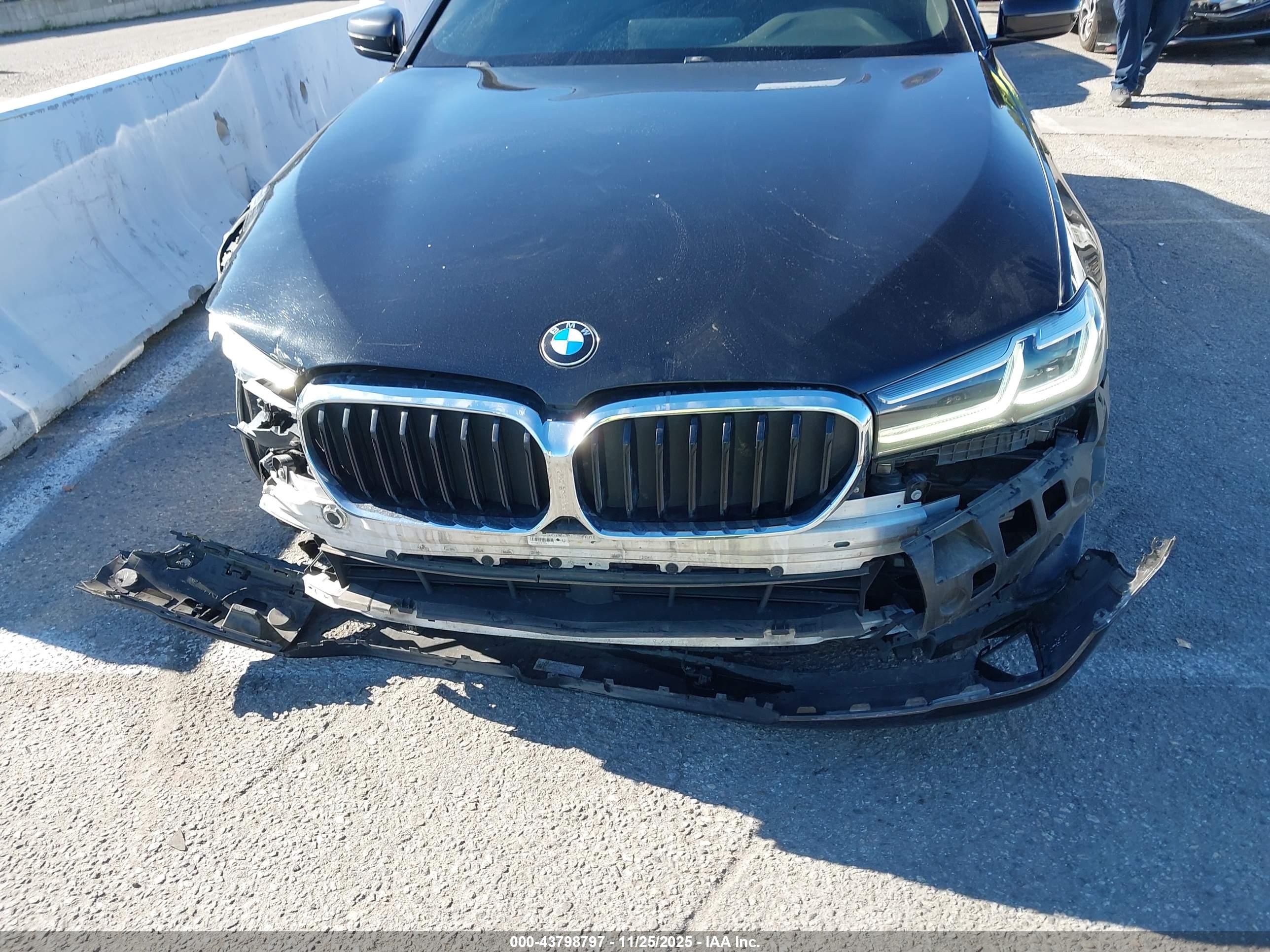 BMW 530I image 6