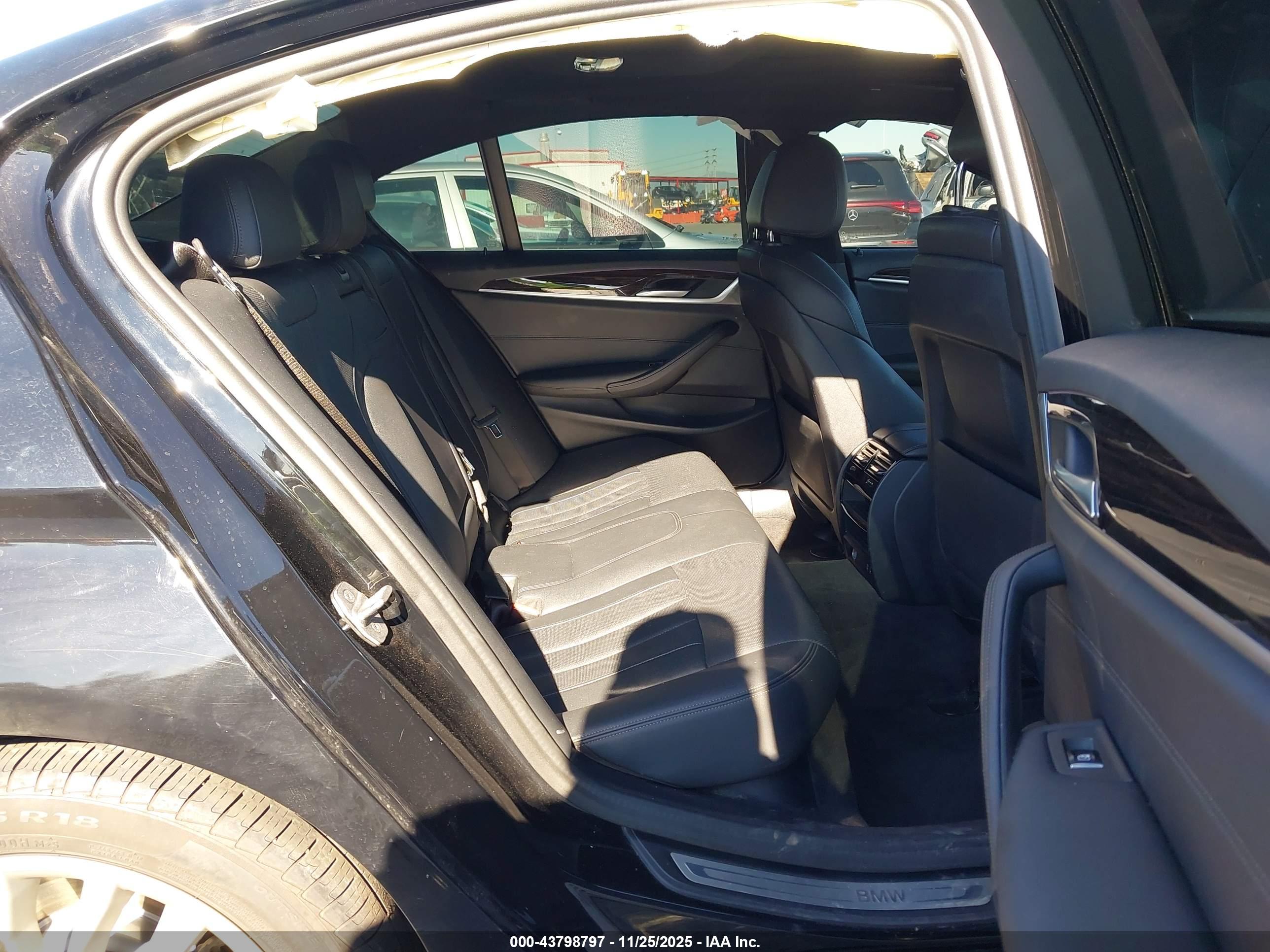 BMW 530I image 8