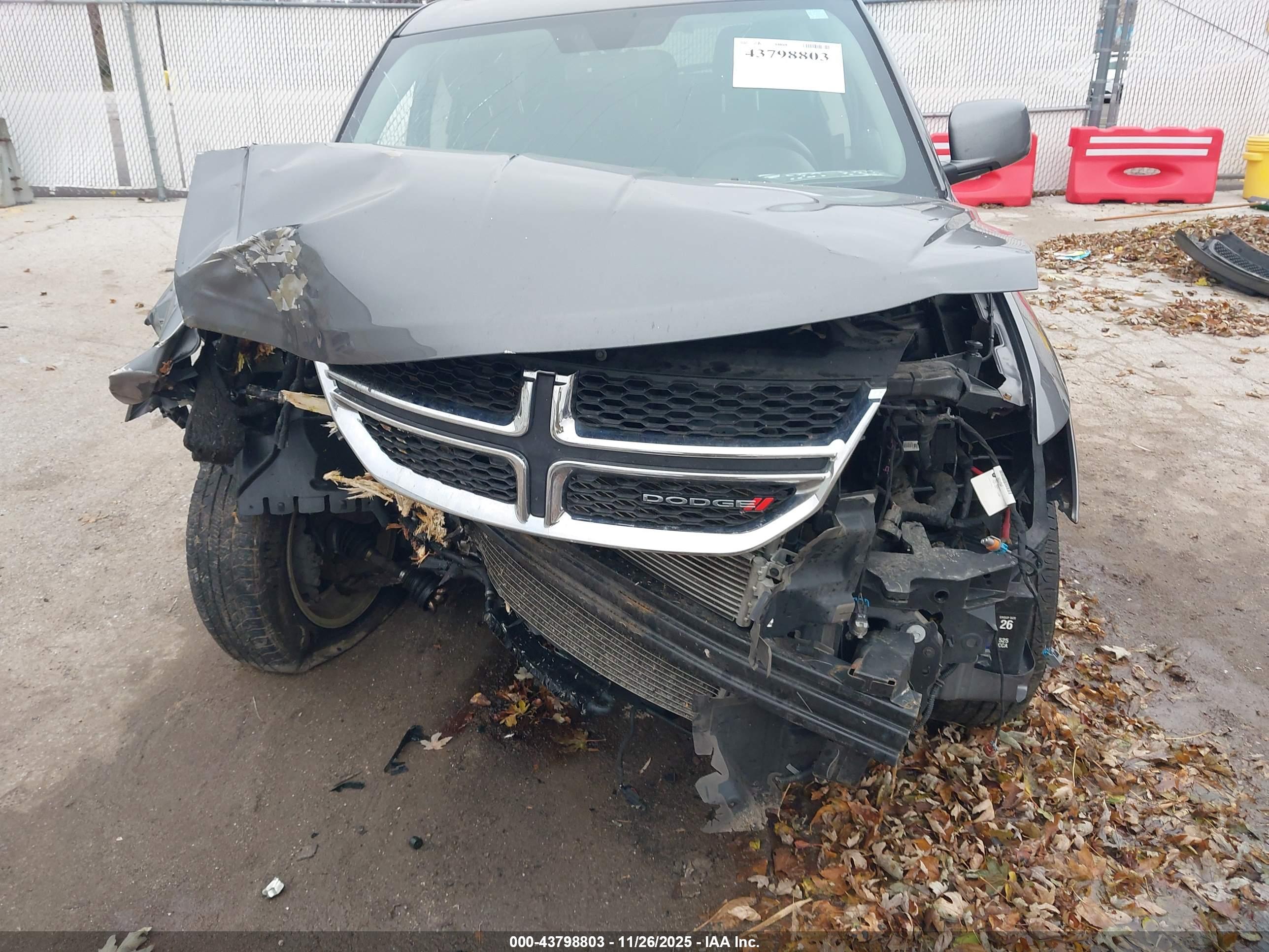DODGE JOURNEY image 6