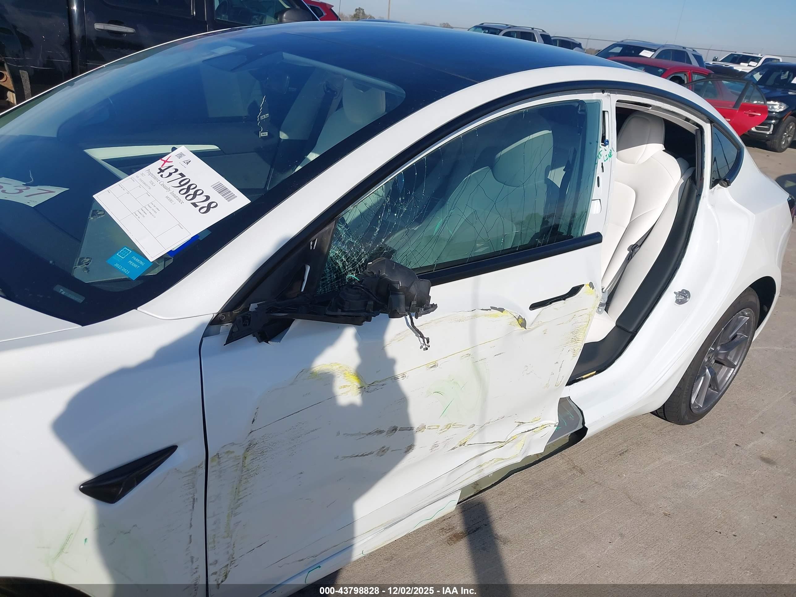 TESLA MODEL image 6