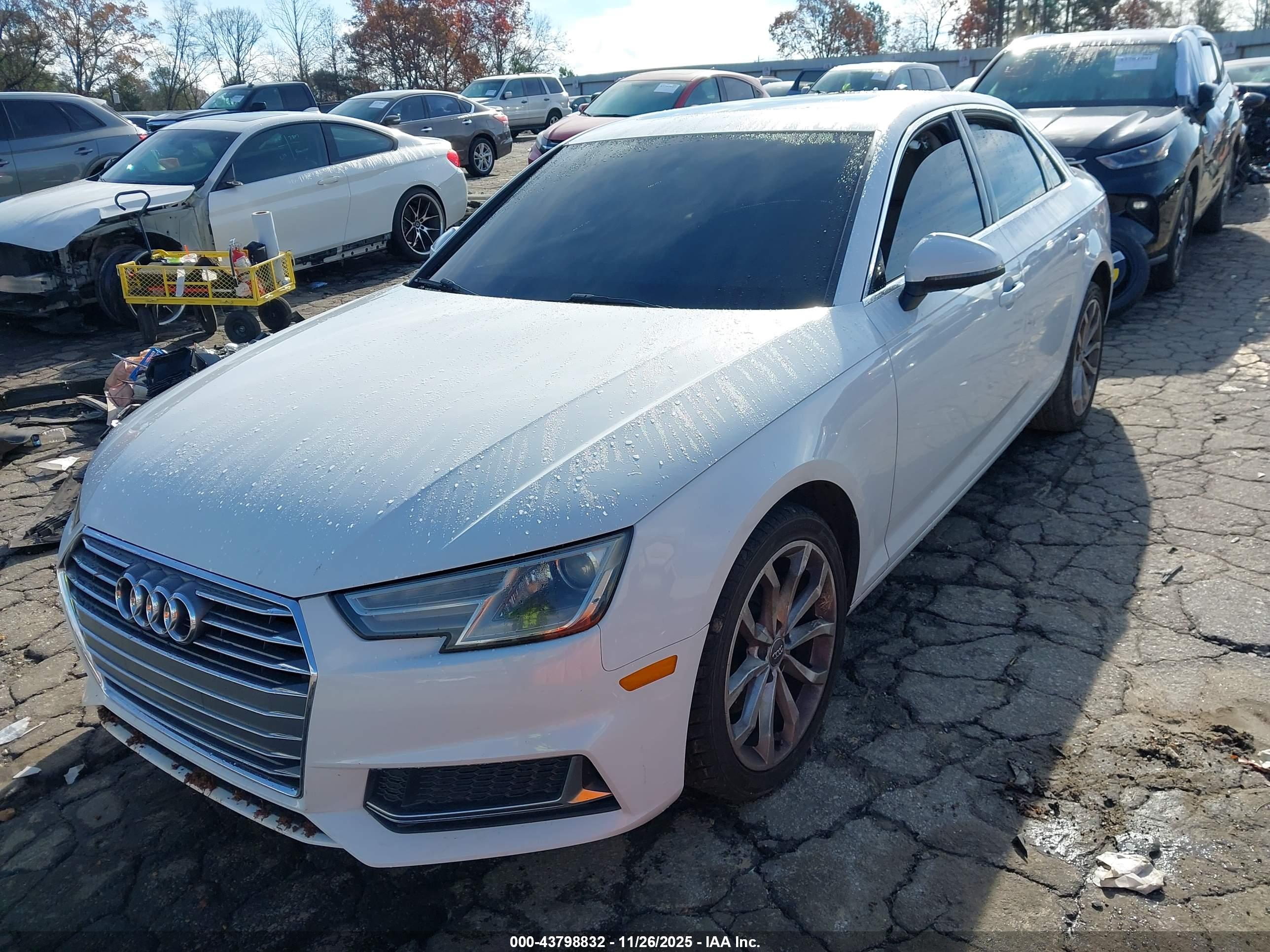 AUDI A4 image 2
