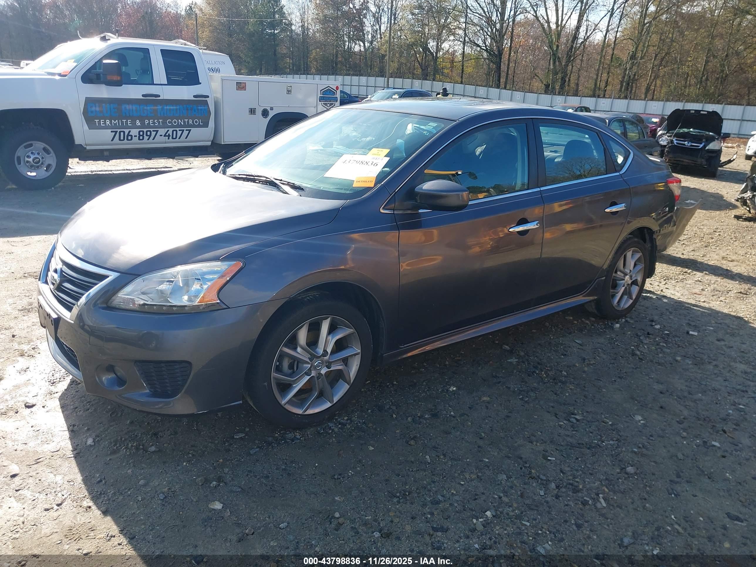 NISSAN SENTRA image 2