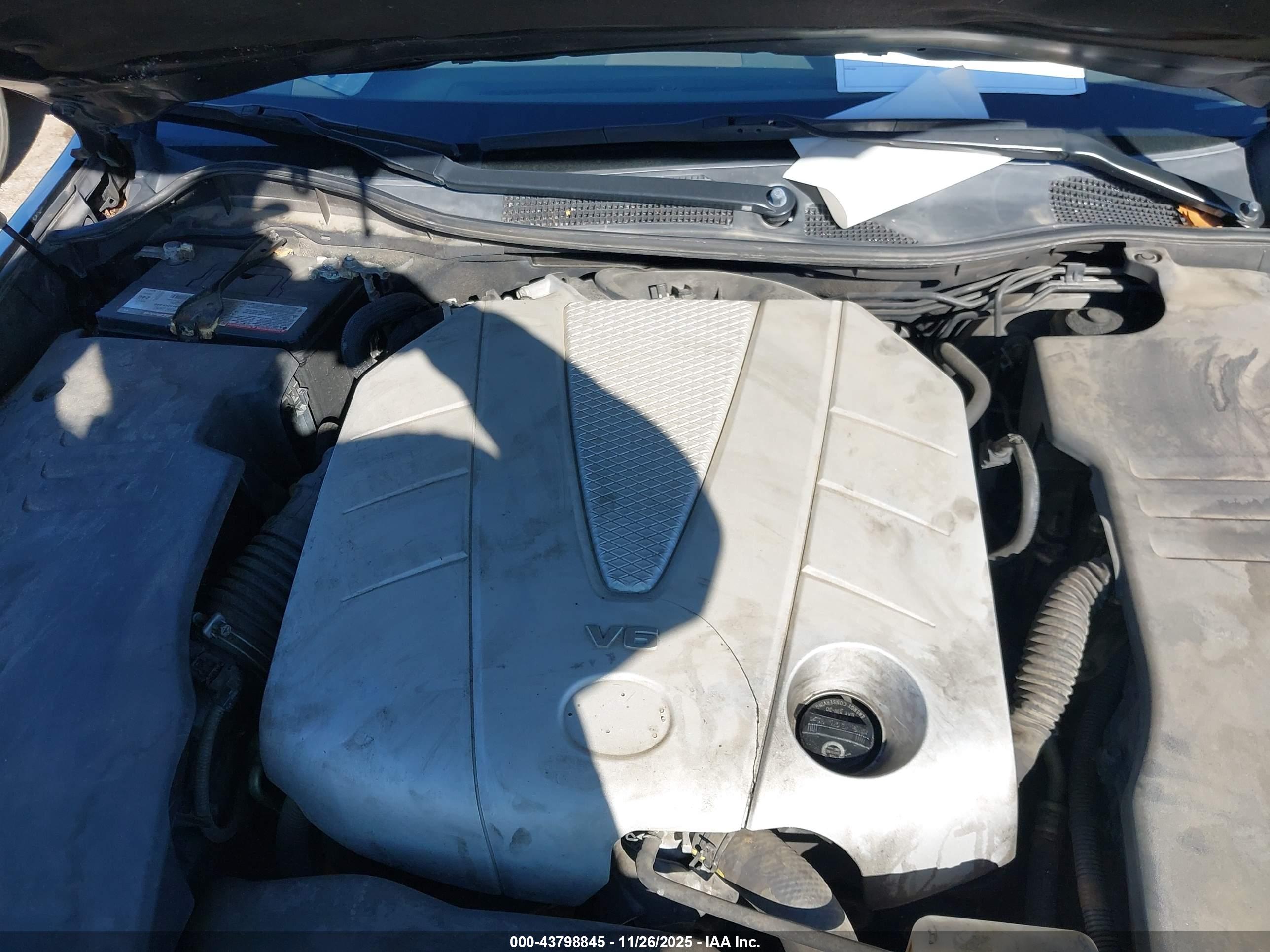 LEXUS GS image 10
