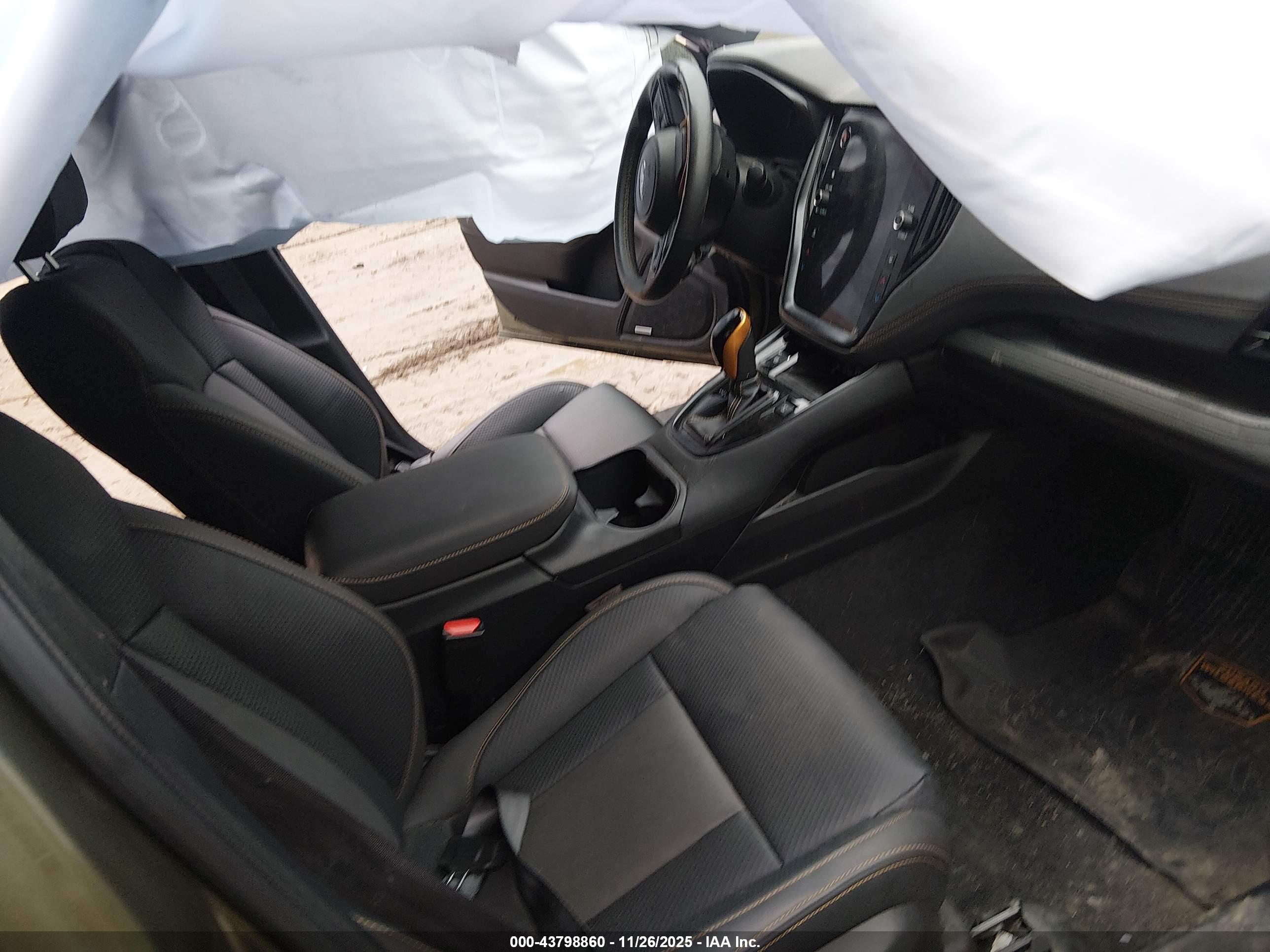 SUBARU OUTBACK image 5