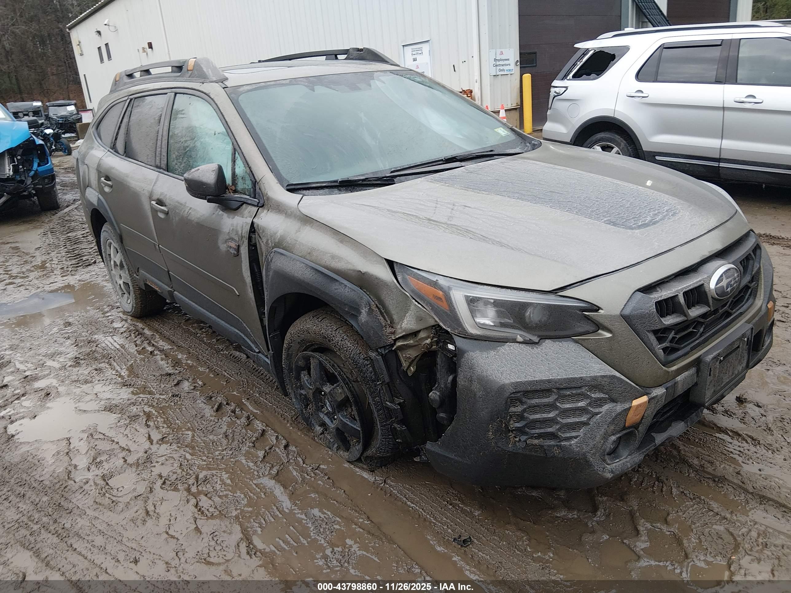 SUBARU OUTBACK image 6