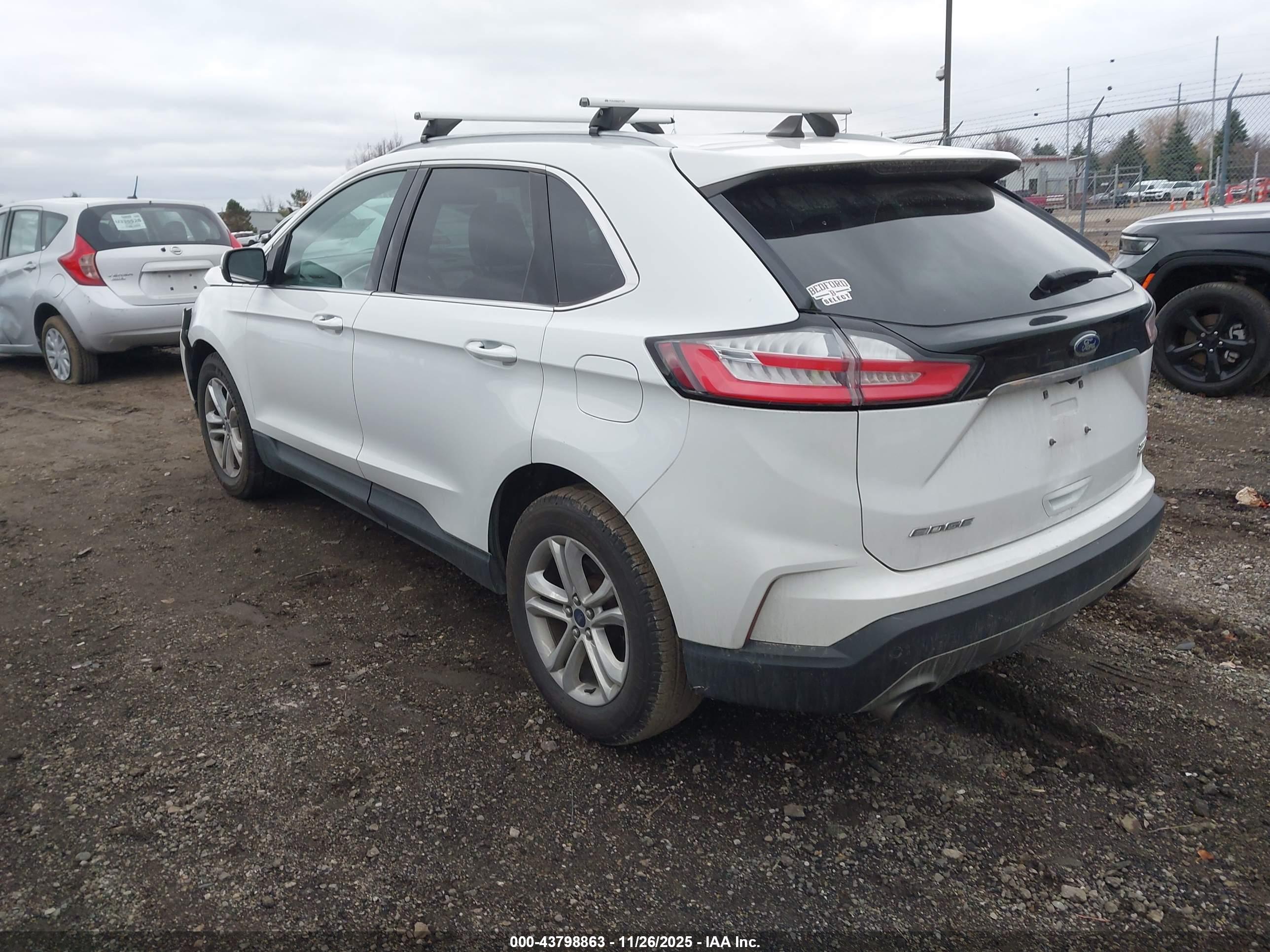 FORD EDGE image 3