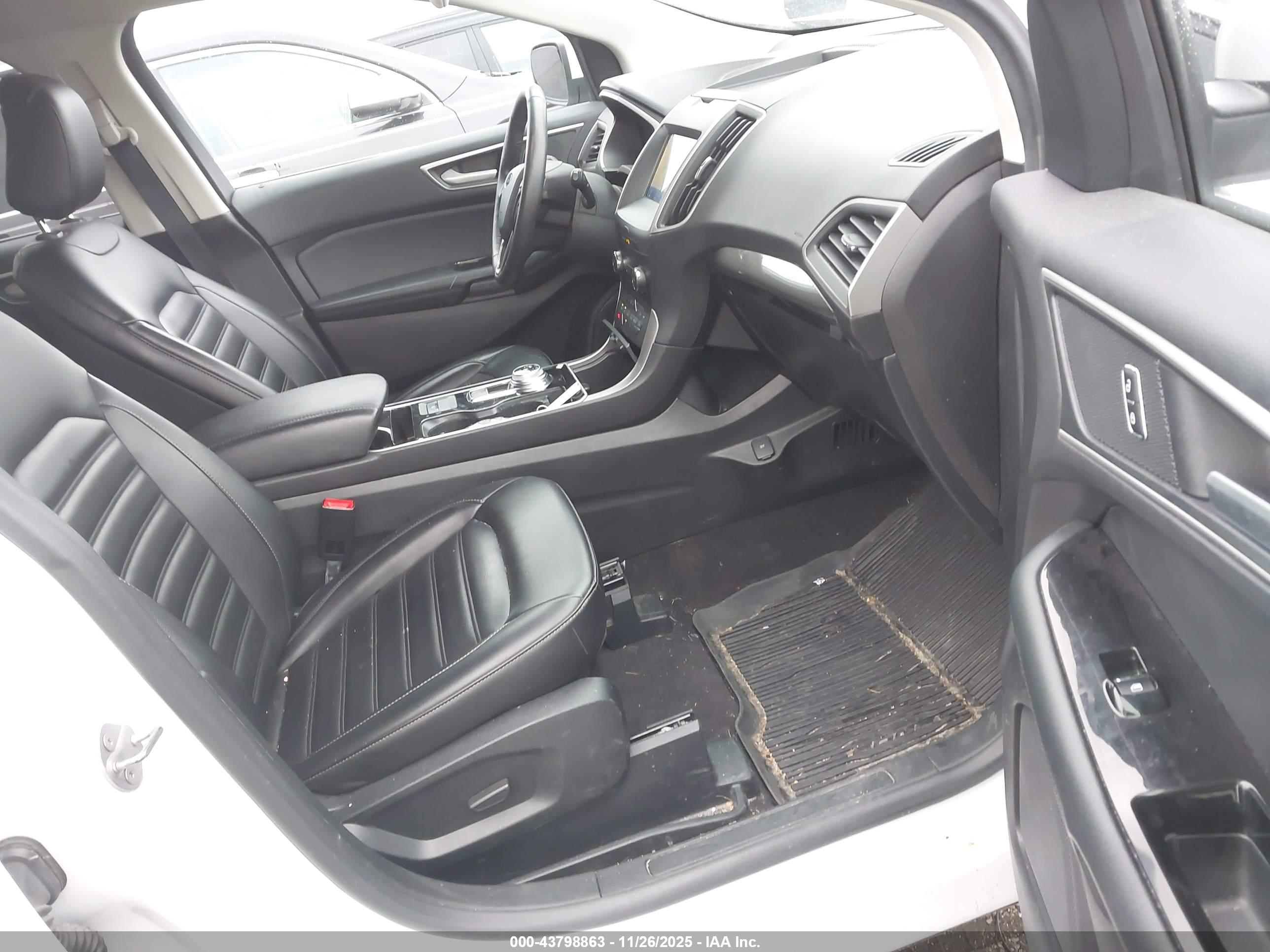 FORD EDGE image 5