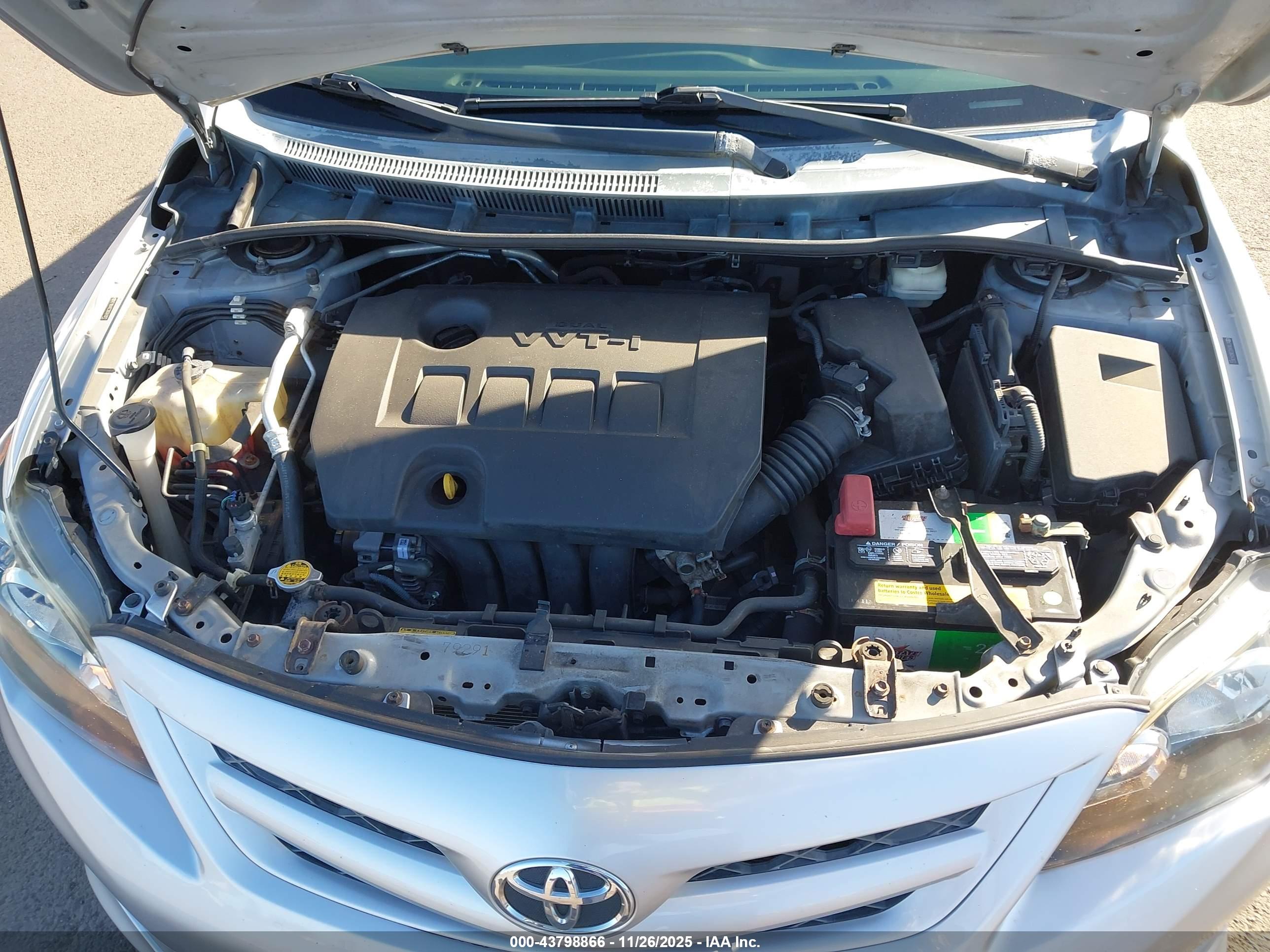 TOYOTA COROLLA image 10