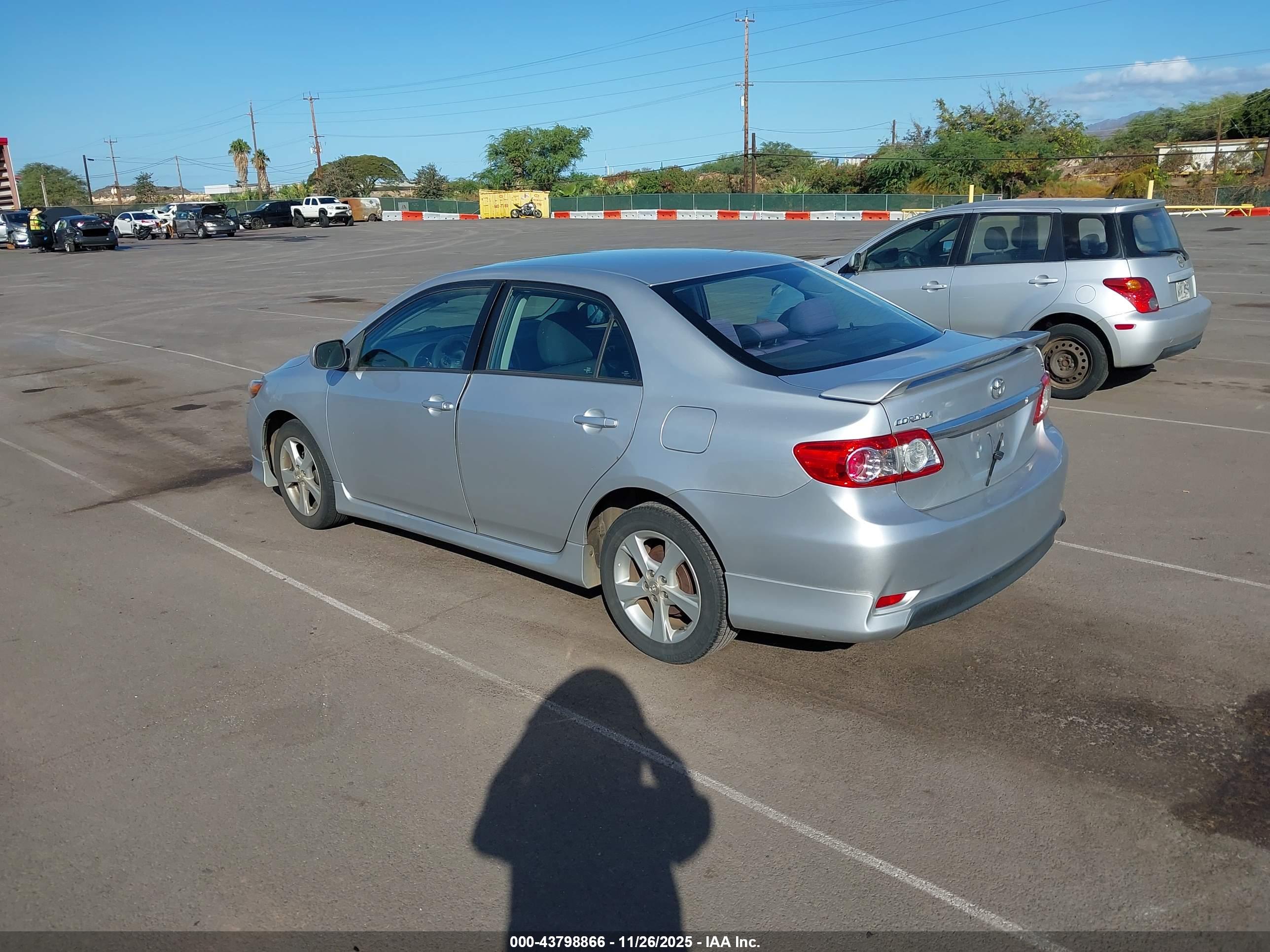 TOYOTA COROLLA image 3