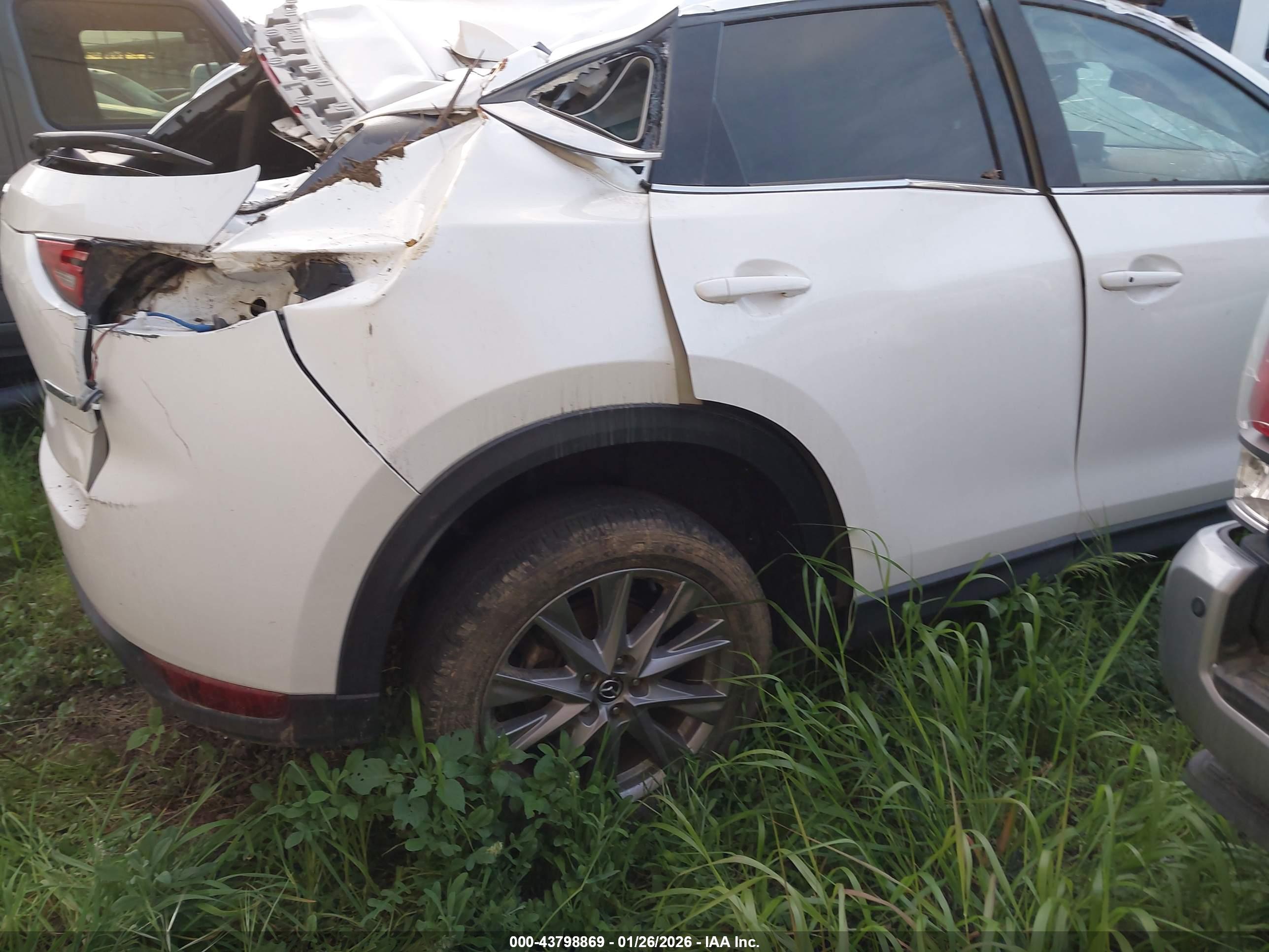 MAZDA CX-5 image 4