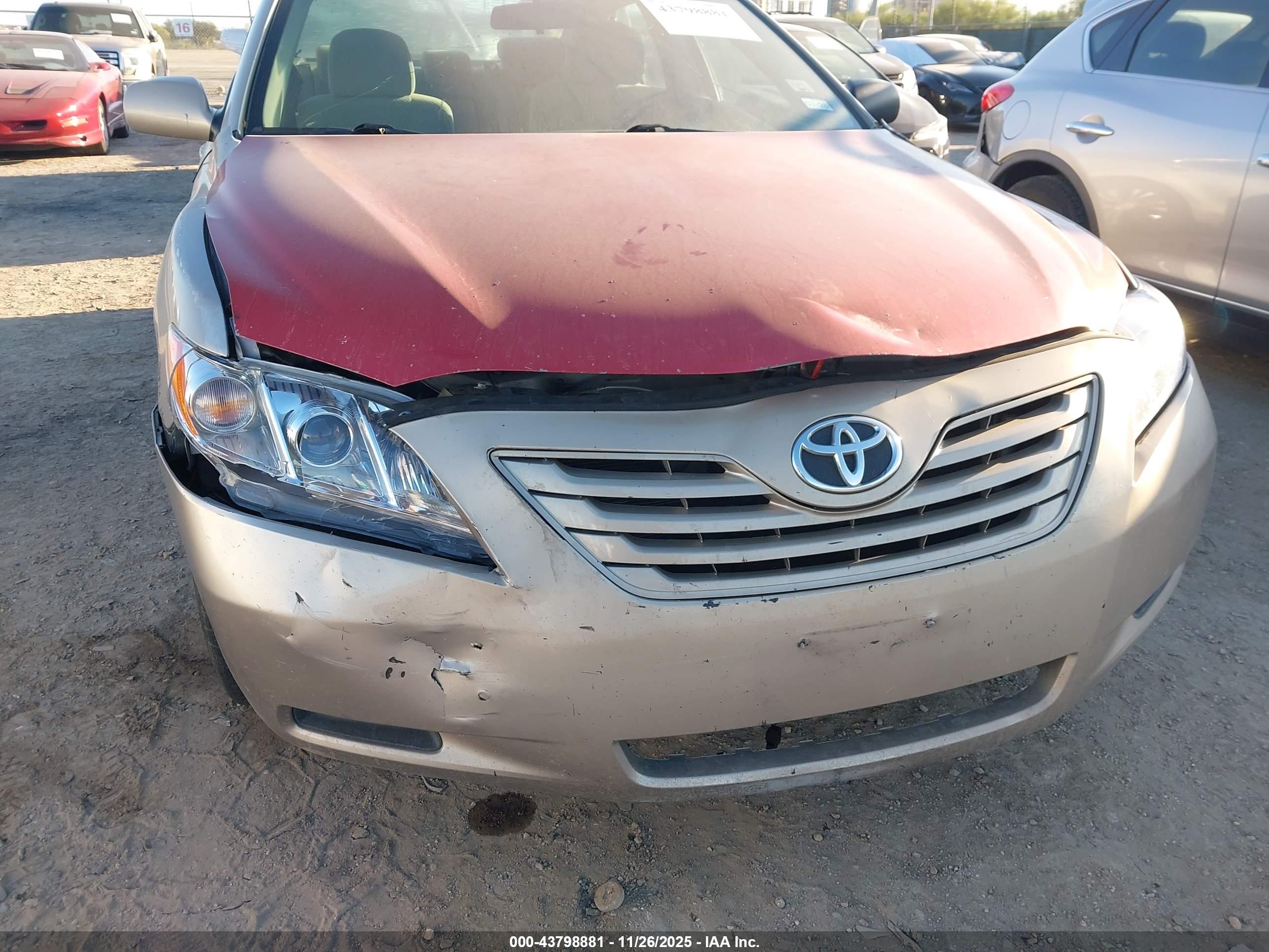 TOYOTA CAMRY image 6