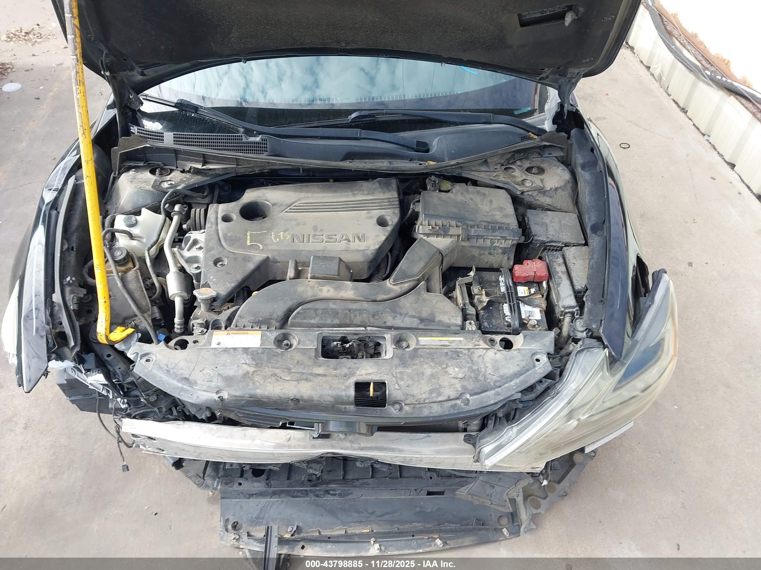 NISSAN ALTIMA image 10
