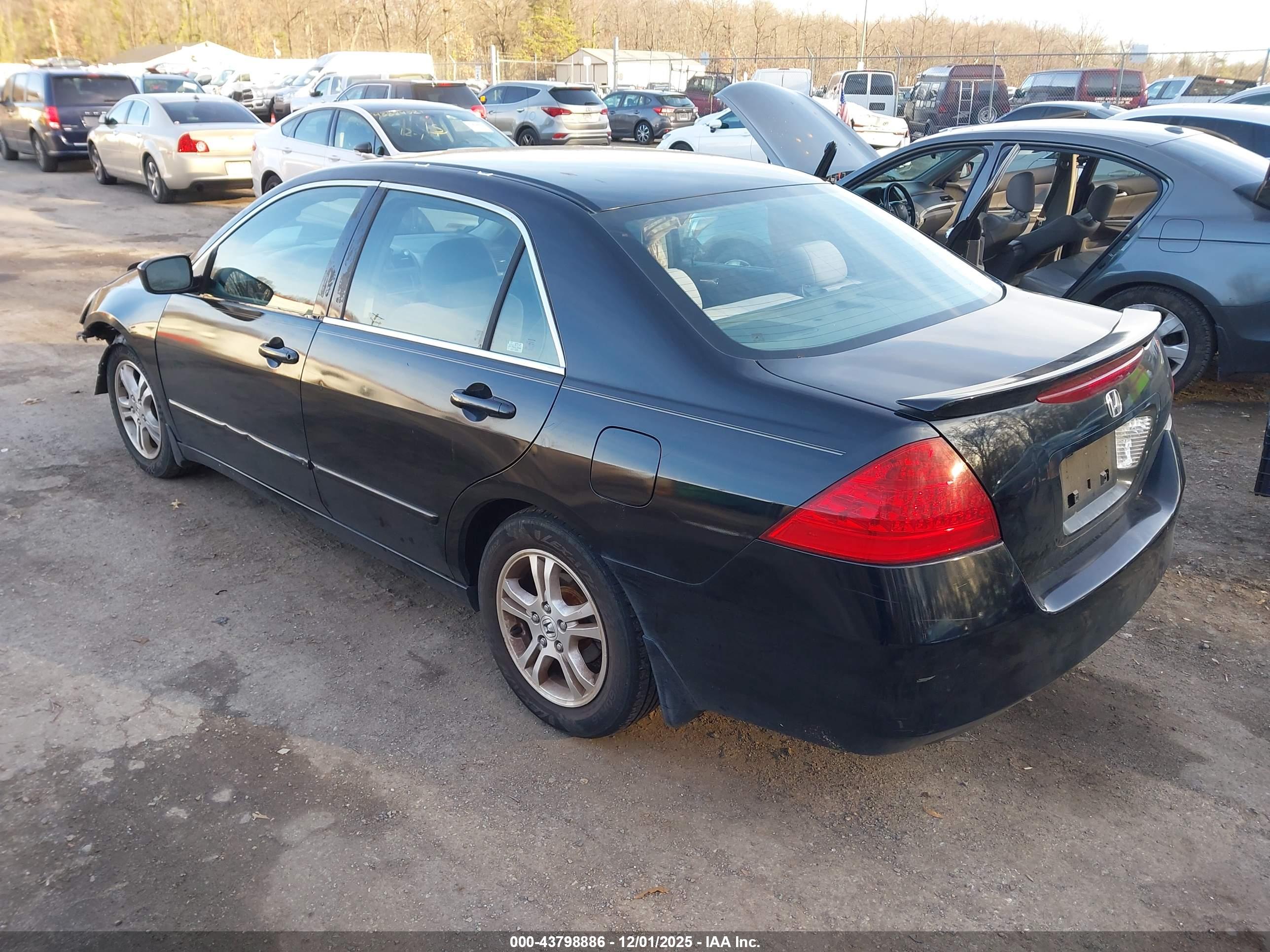 HONDA ACCORD image 3