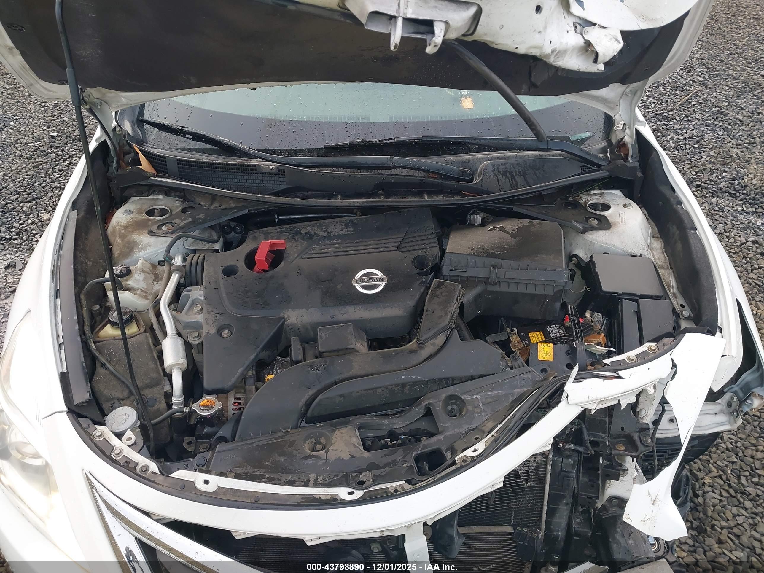 NISSAN ALTIMA image 10
