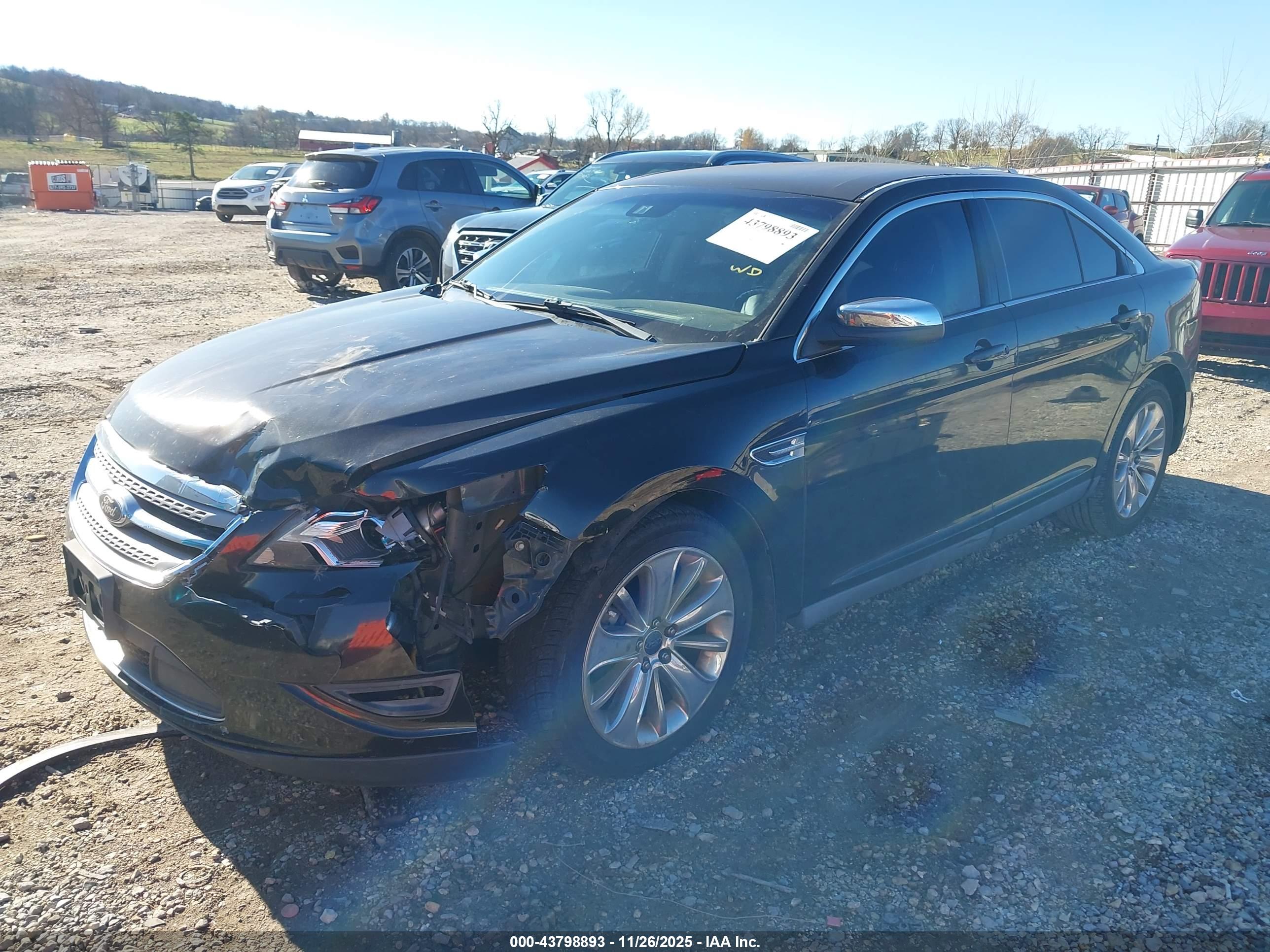 FORD TAURUS image 2