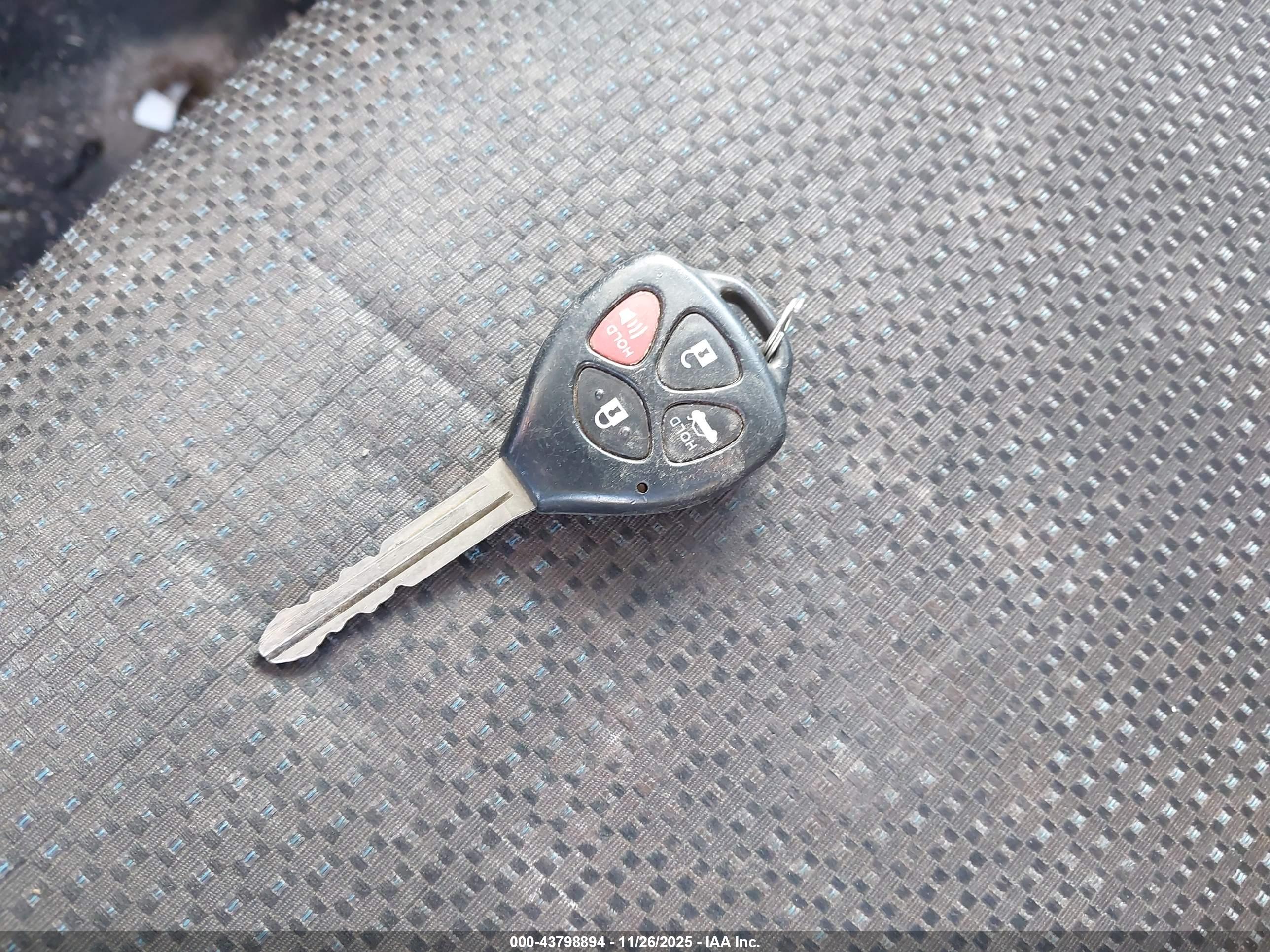 TOYOTA COROLLA image 11