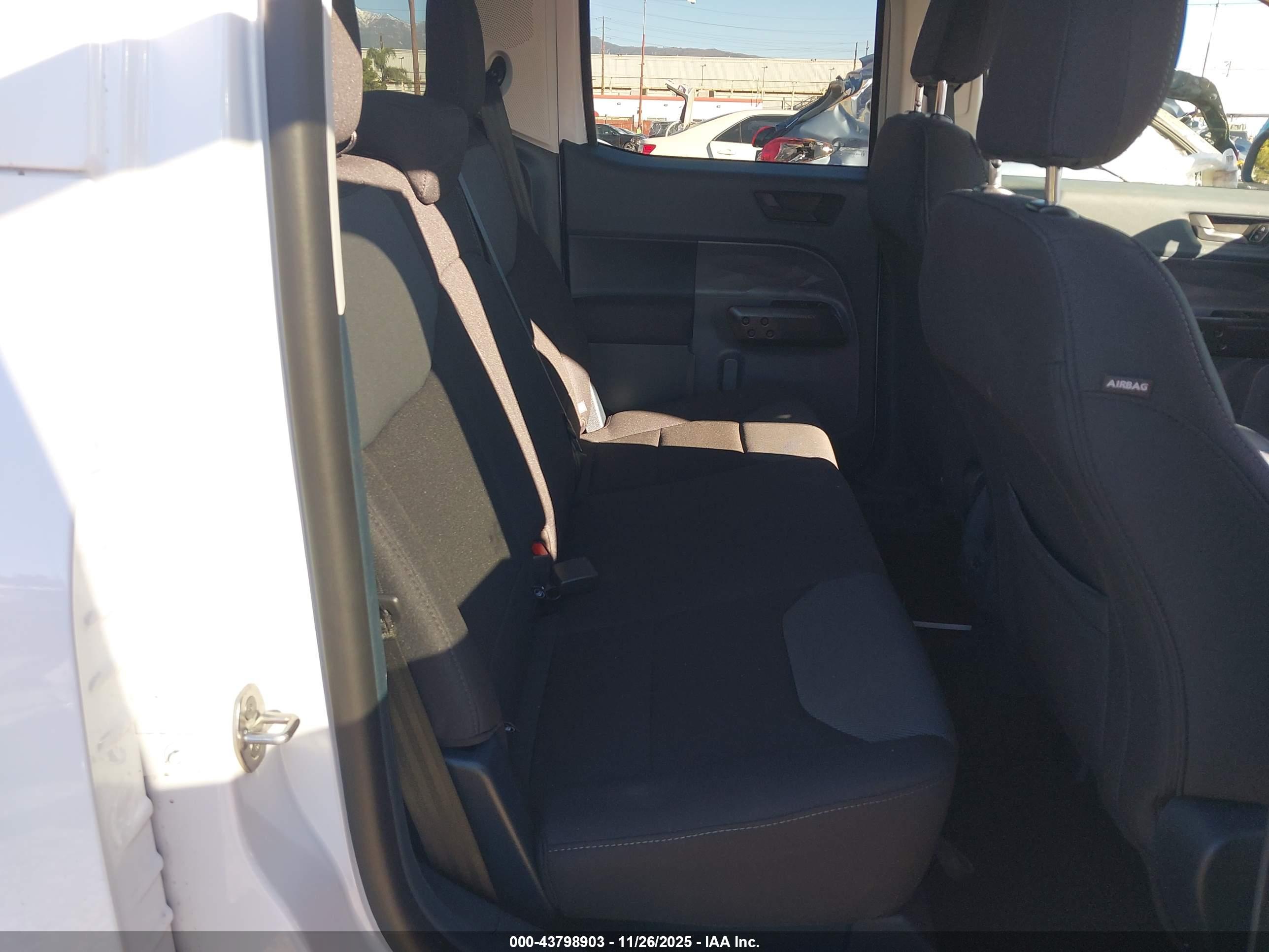 FORD MAVERICK image 8