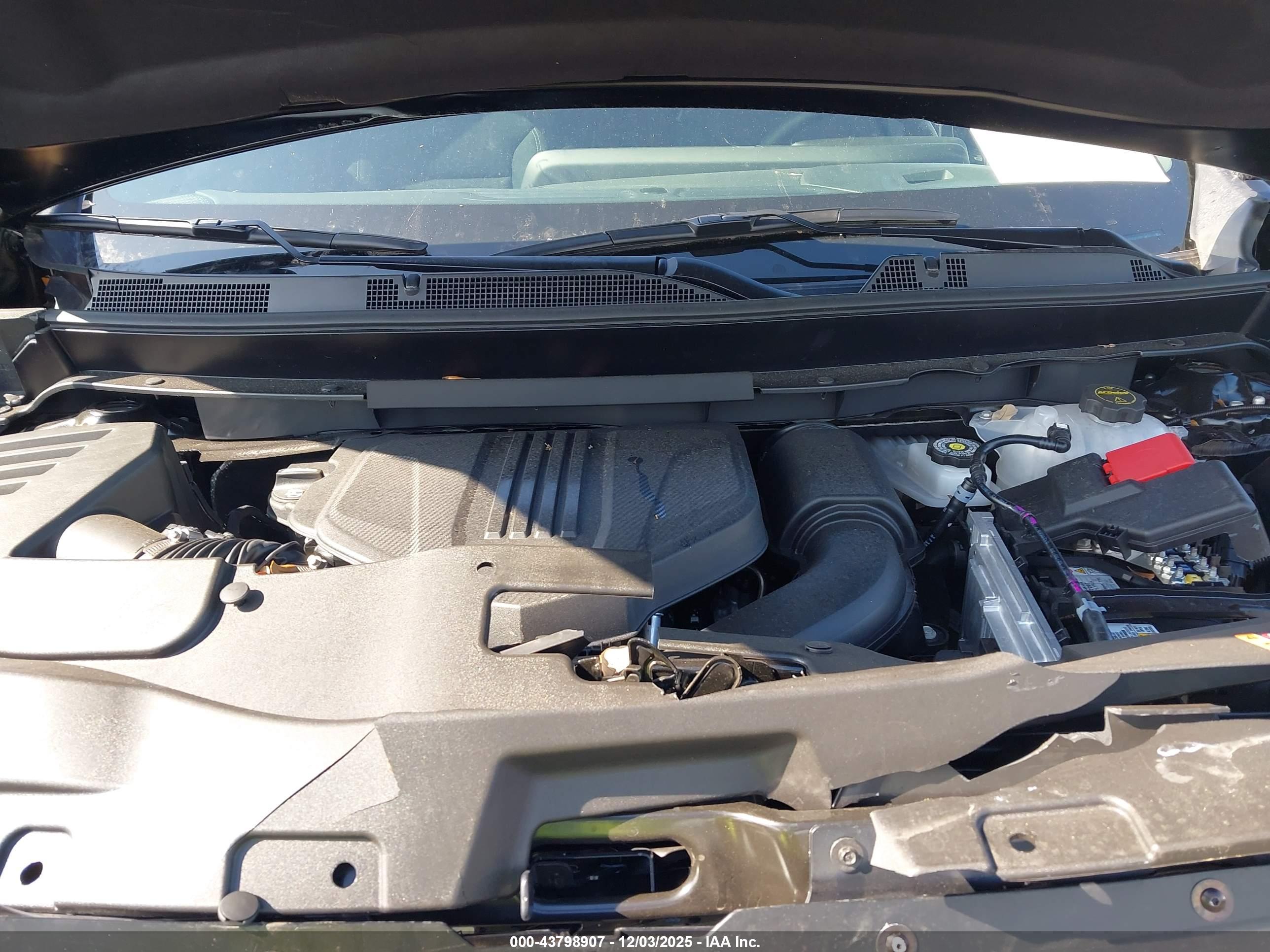 CHEVROLET TRAVERSE image 10