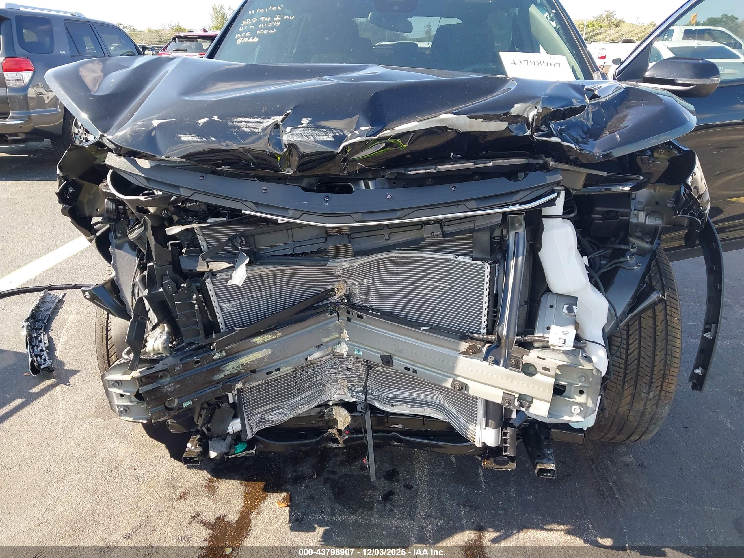 CHEVROLET TRAVERSE image 6